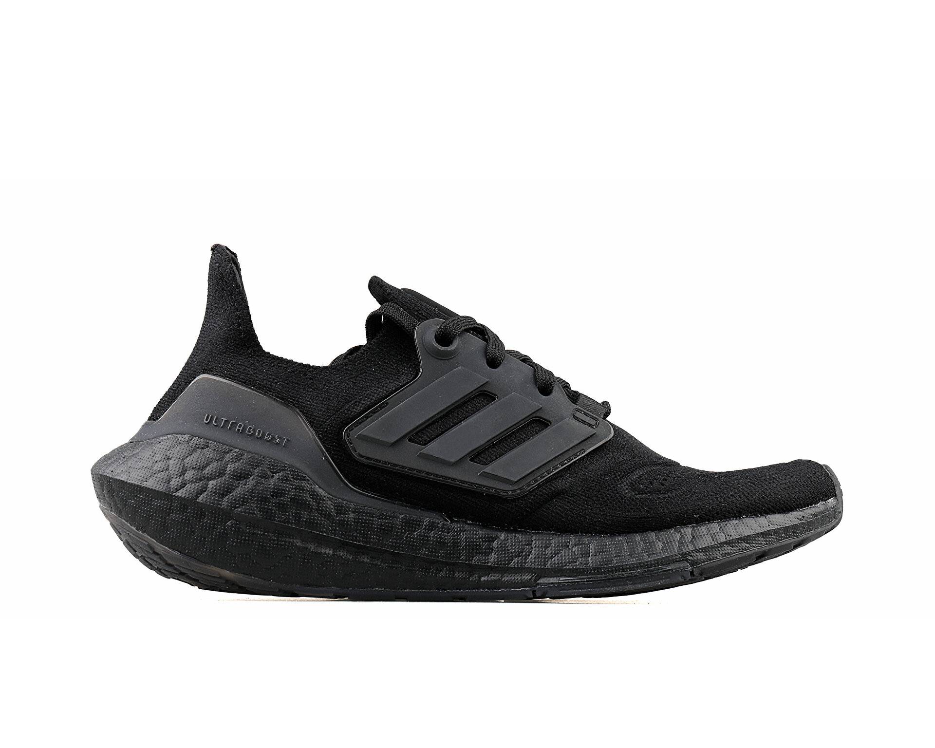 کفش دویدن Ultraboost 22