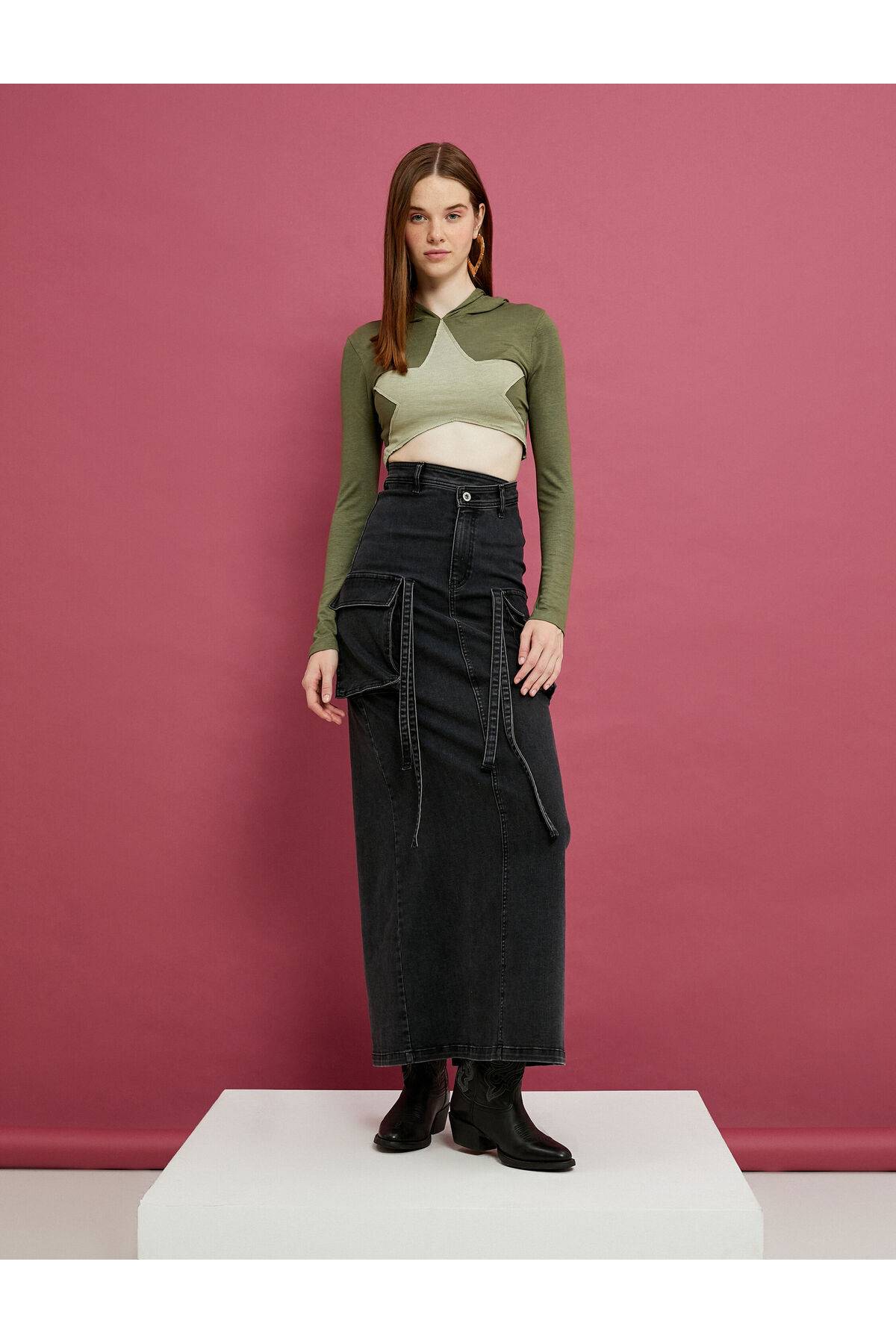 بلوز کلاه دار آستین بلند برش نامتقارن رنگ بلوک شده ستاره اپلیکو با جزئیات