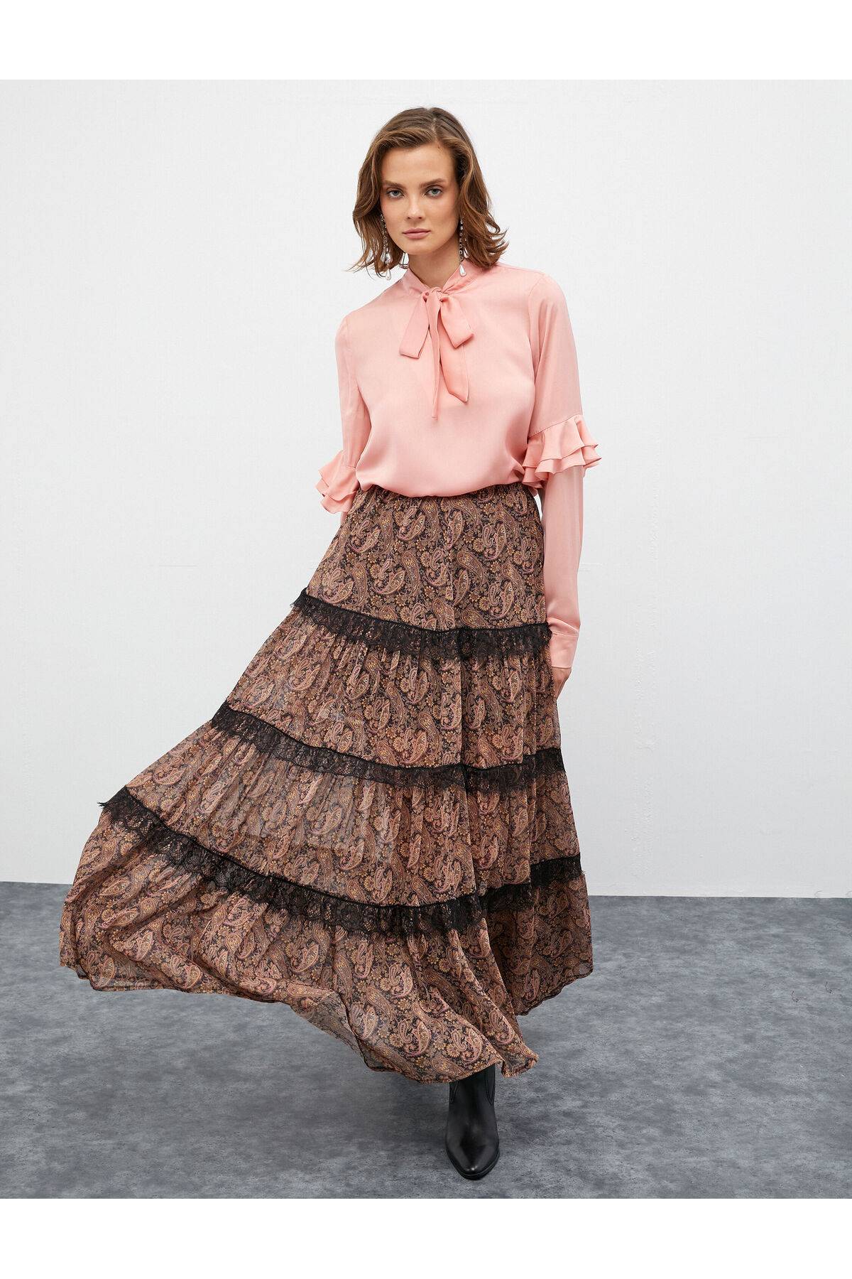 ملیس آغازات