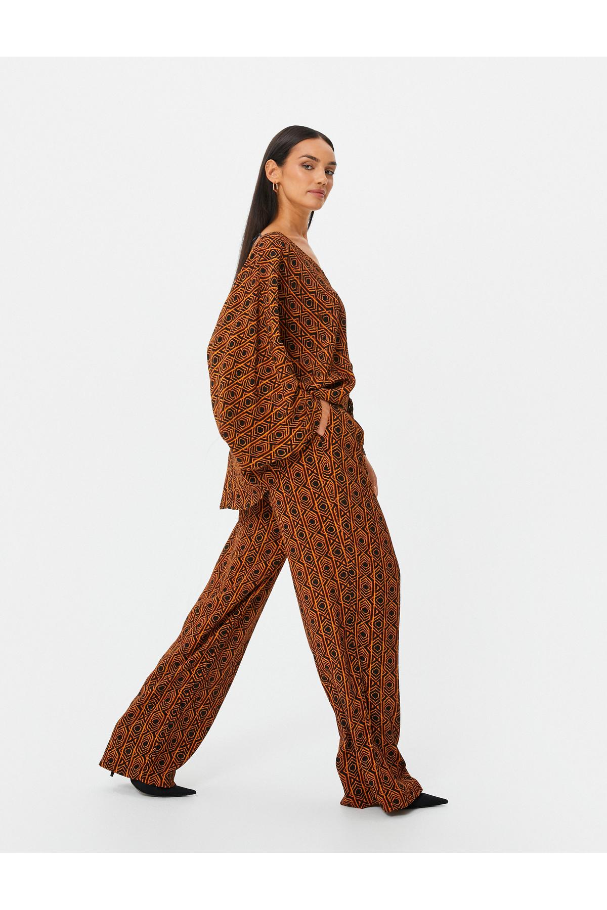 شلوار گشاد بند دار تا کمر منگوله دار