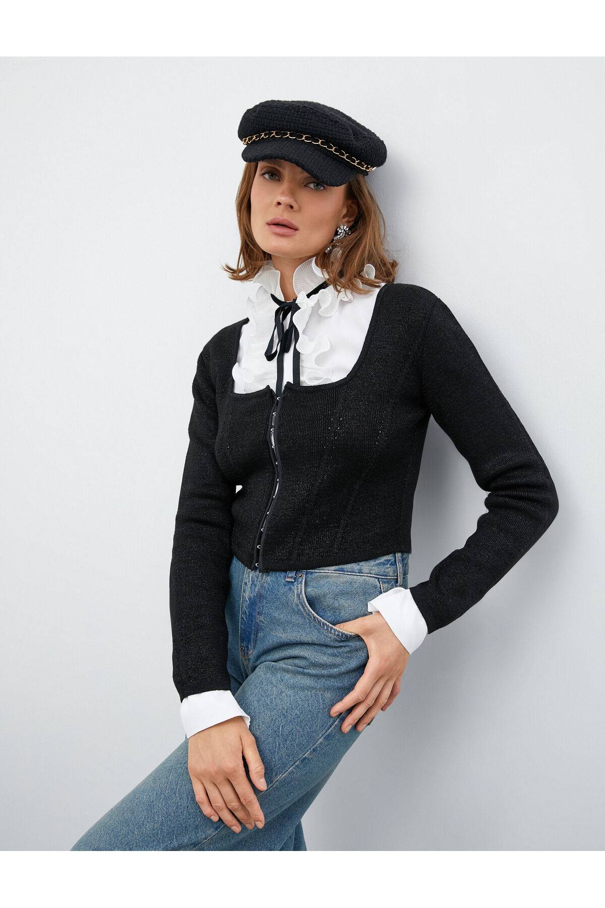 ملیس آغازات