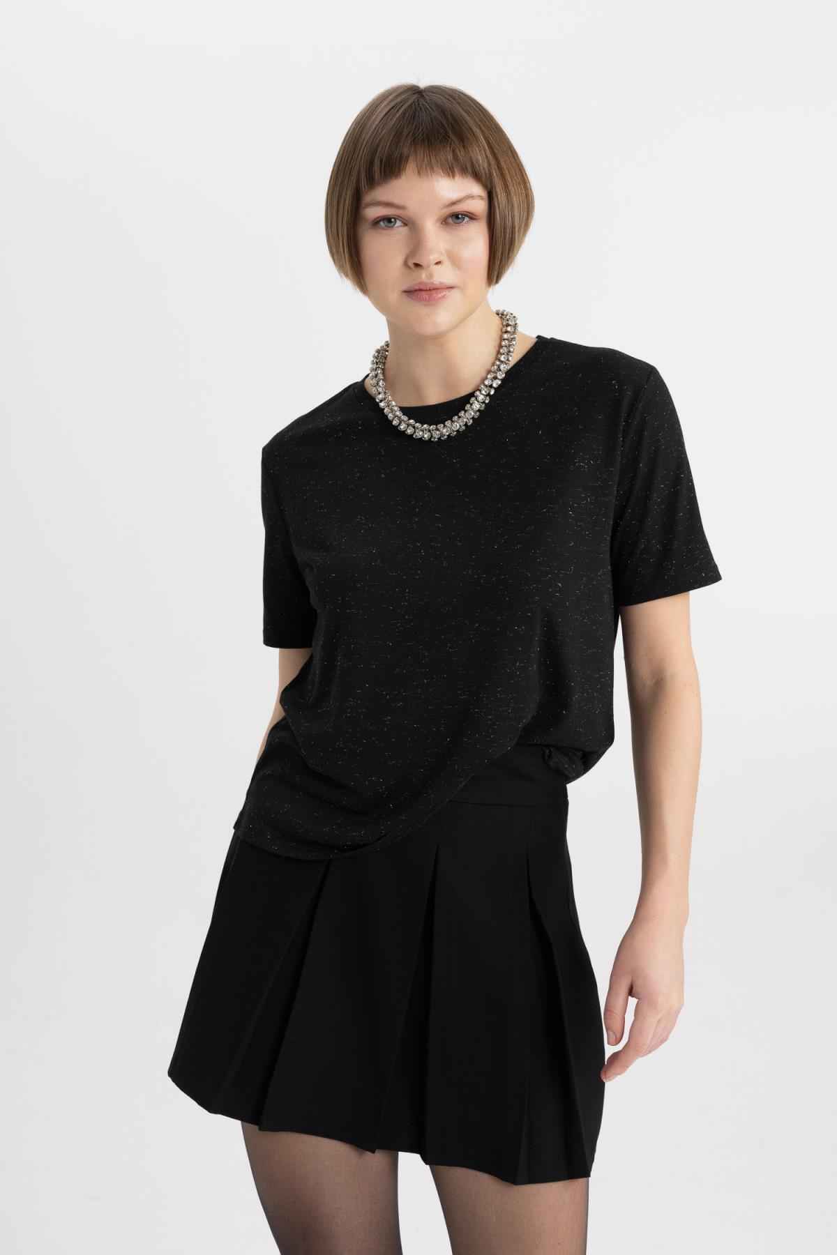 تیشرت آستین کوتاه یقه ای Relax Fit