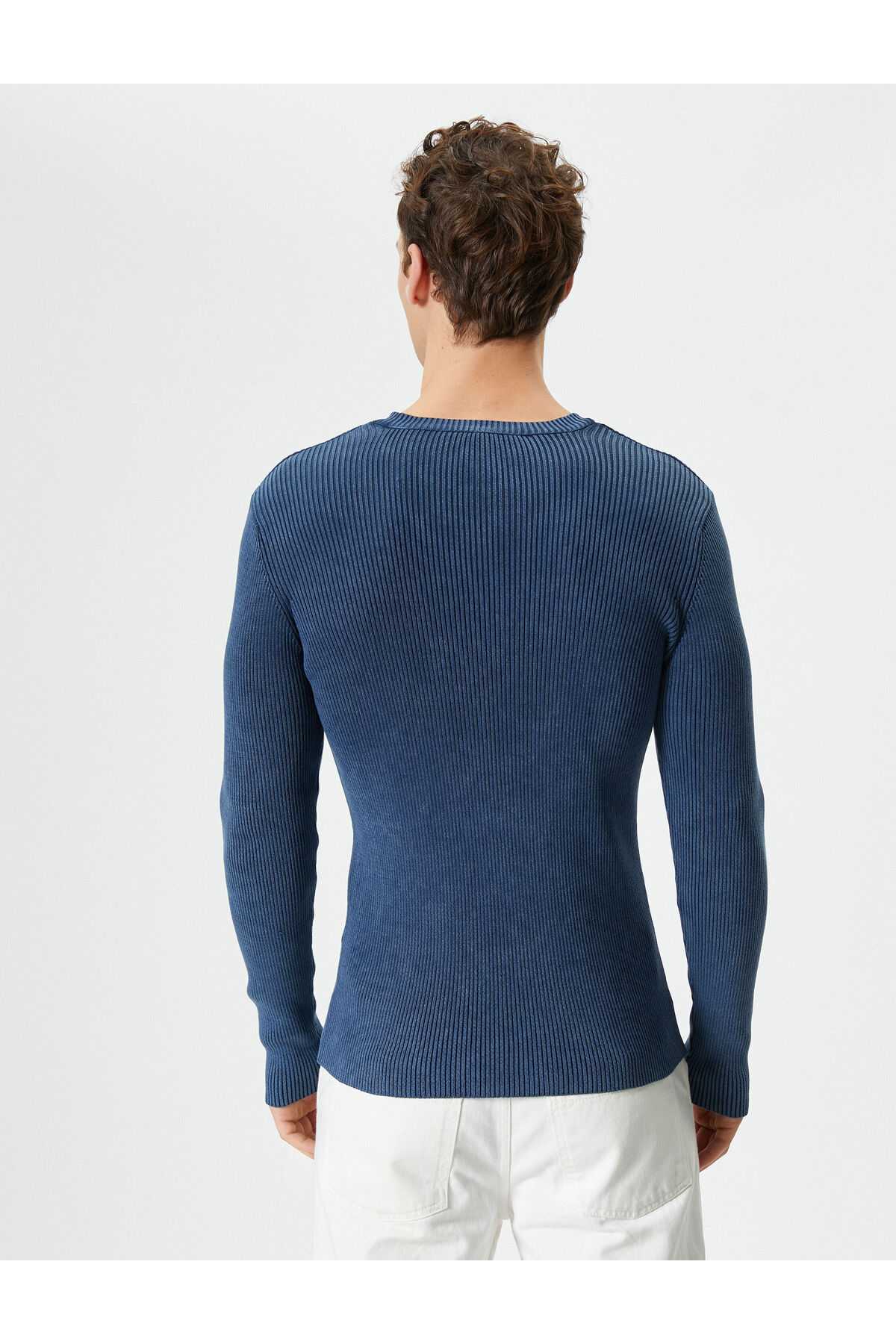 ژاکت بافتنی شسته شده یقه نخی