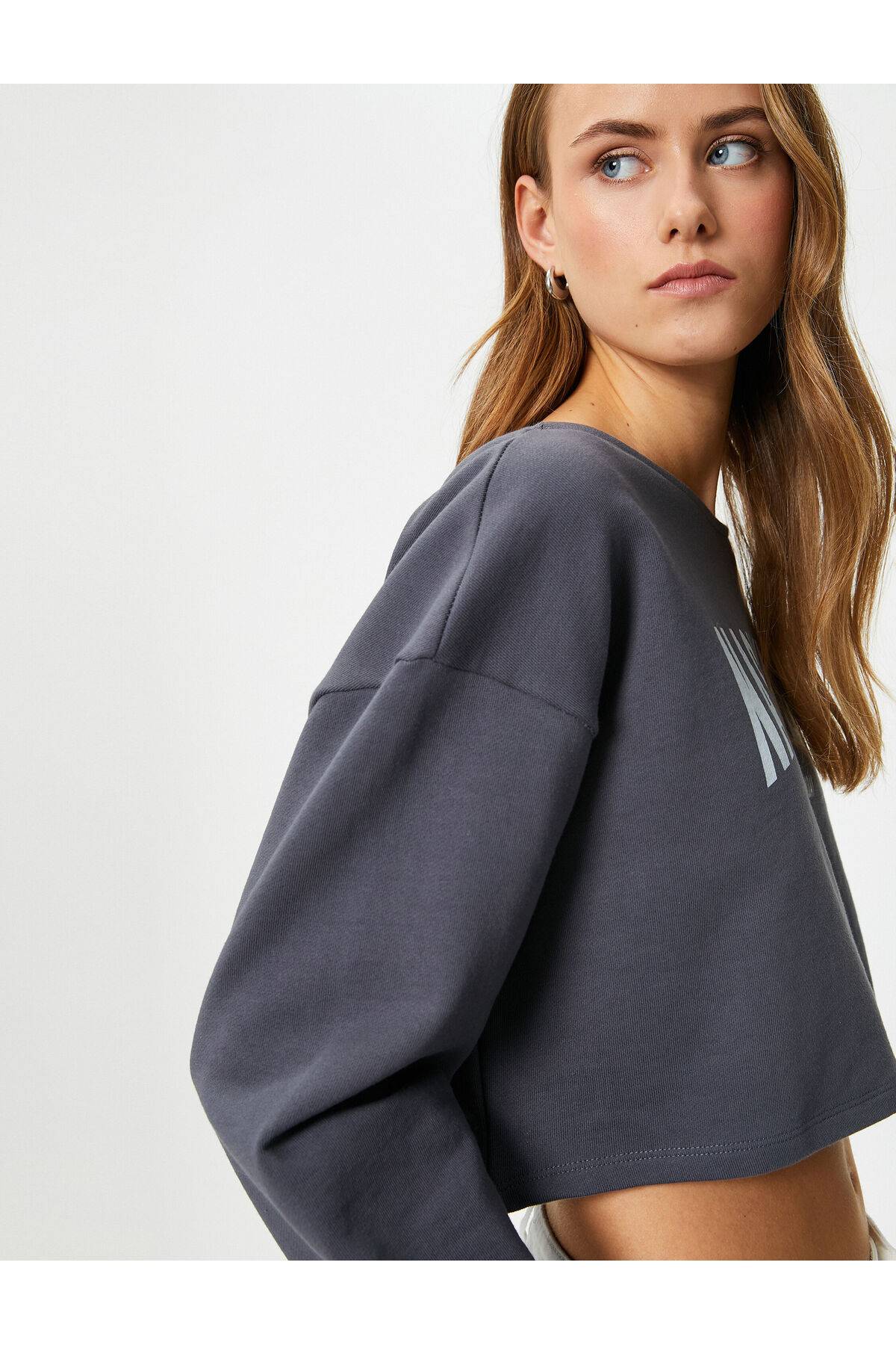 سویشرت نخی آستین بلند چاپ شده