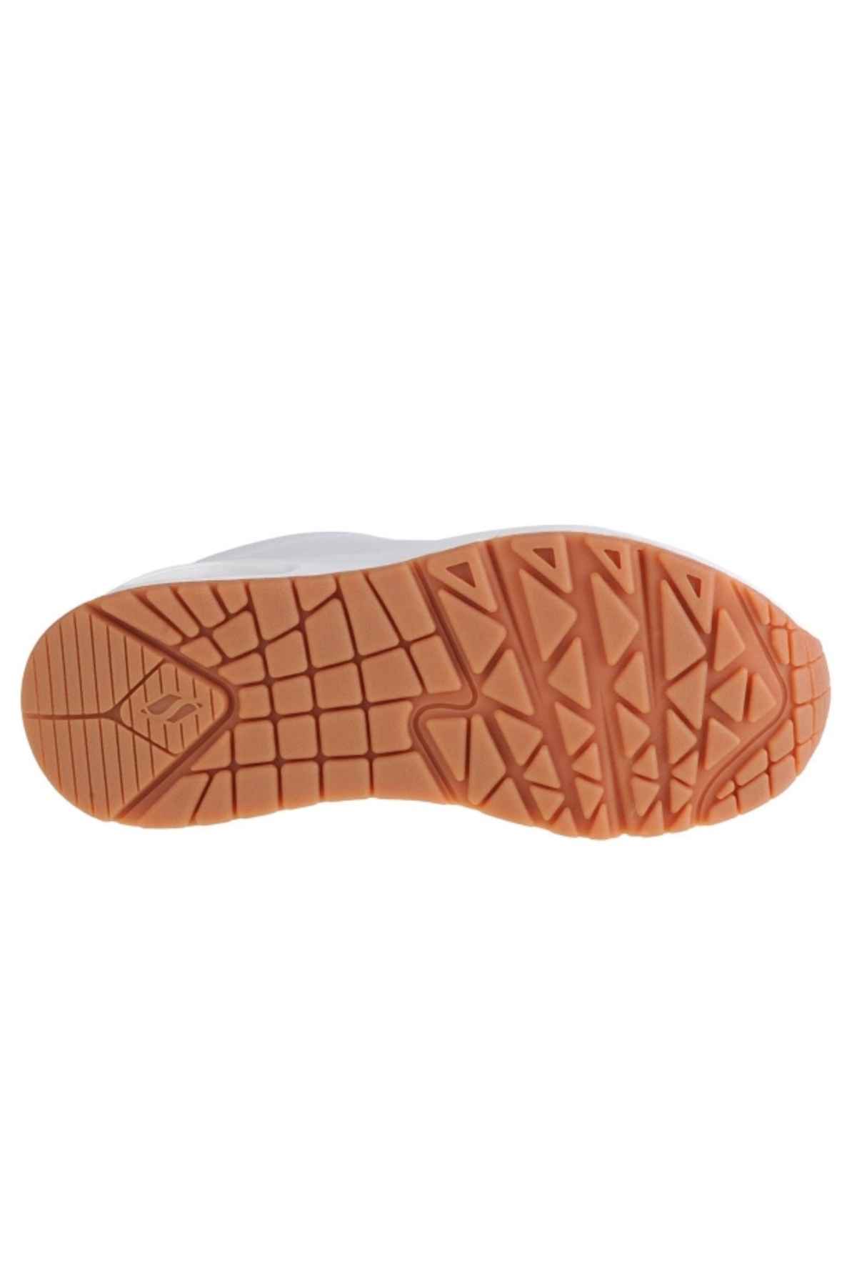 کفش ورزشی بچه گانه