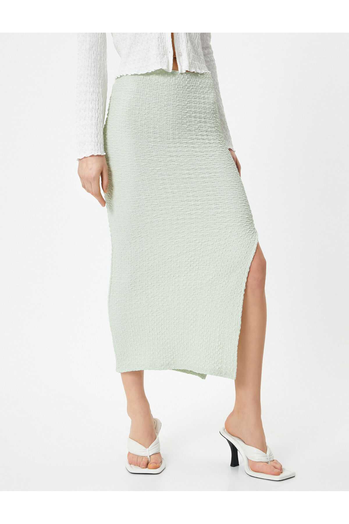 چاک دامن میدی با کمر معمولی