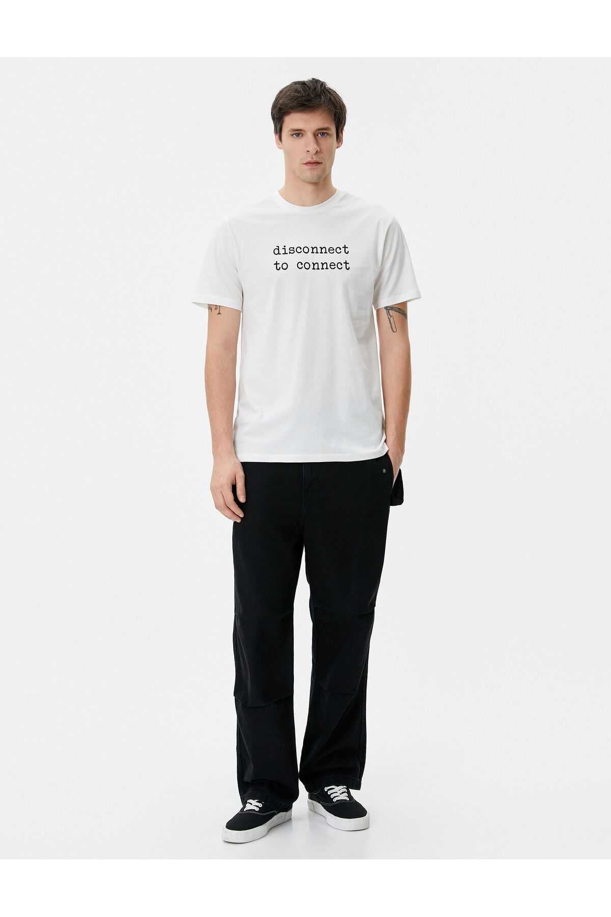 تیشرت چاپی شعار اسلیم فیت یقه کوتاه آستین کوتاه