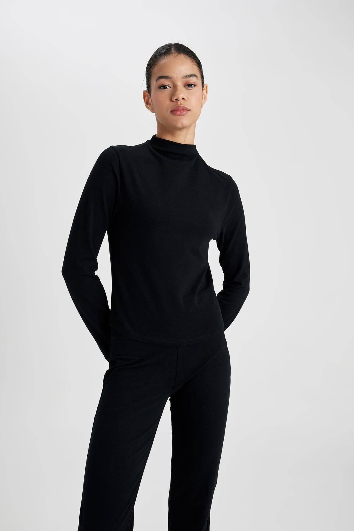 تیشرت آستین بلند یقه بلند DeFactoFit Slim Fit