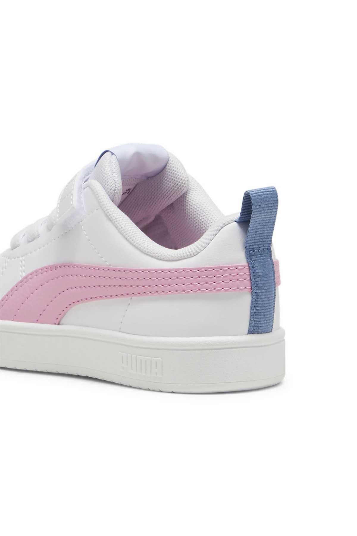 بستن کفش بچه گانه