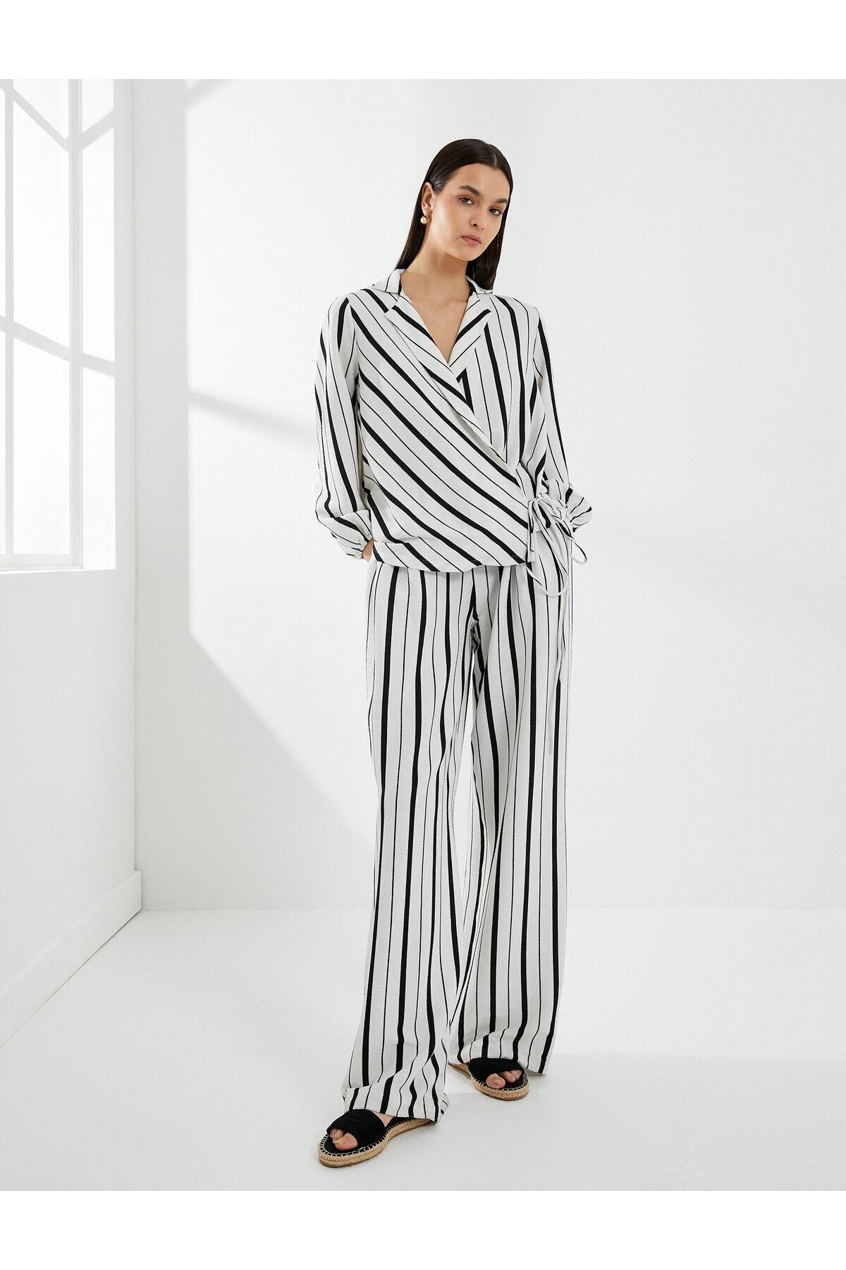 بلوز دو سینه کراوات آستین بلند