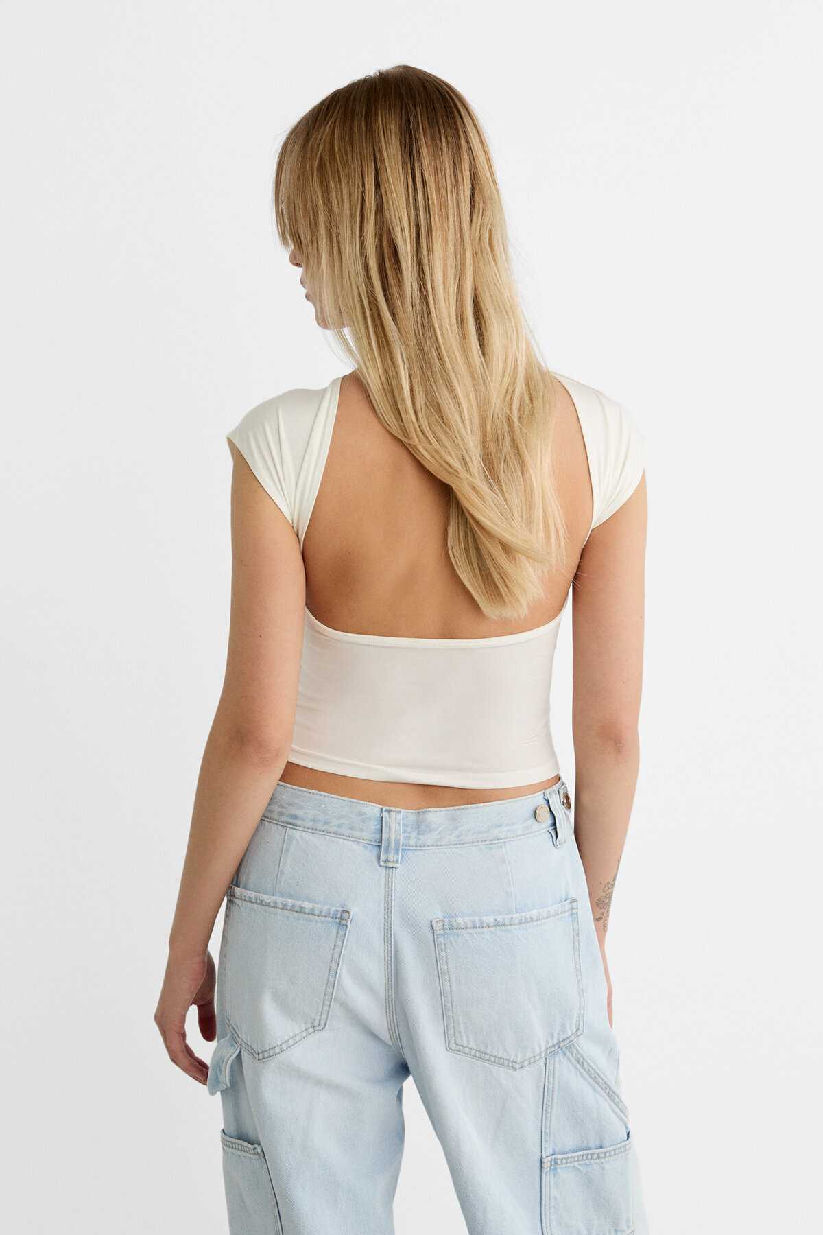 تیشرت کوتاه