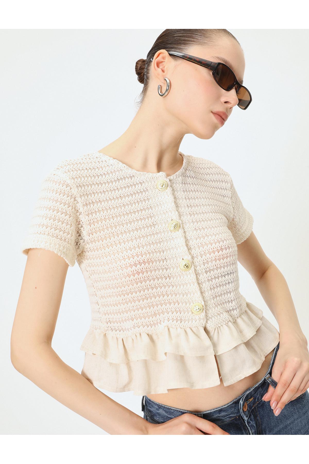 قلاب بافی قلاب بافی آستین کوتاه یقه گرد دکمه های طلایی