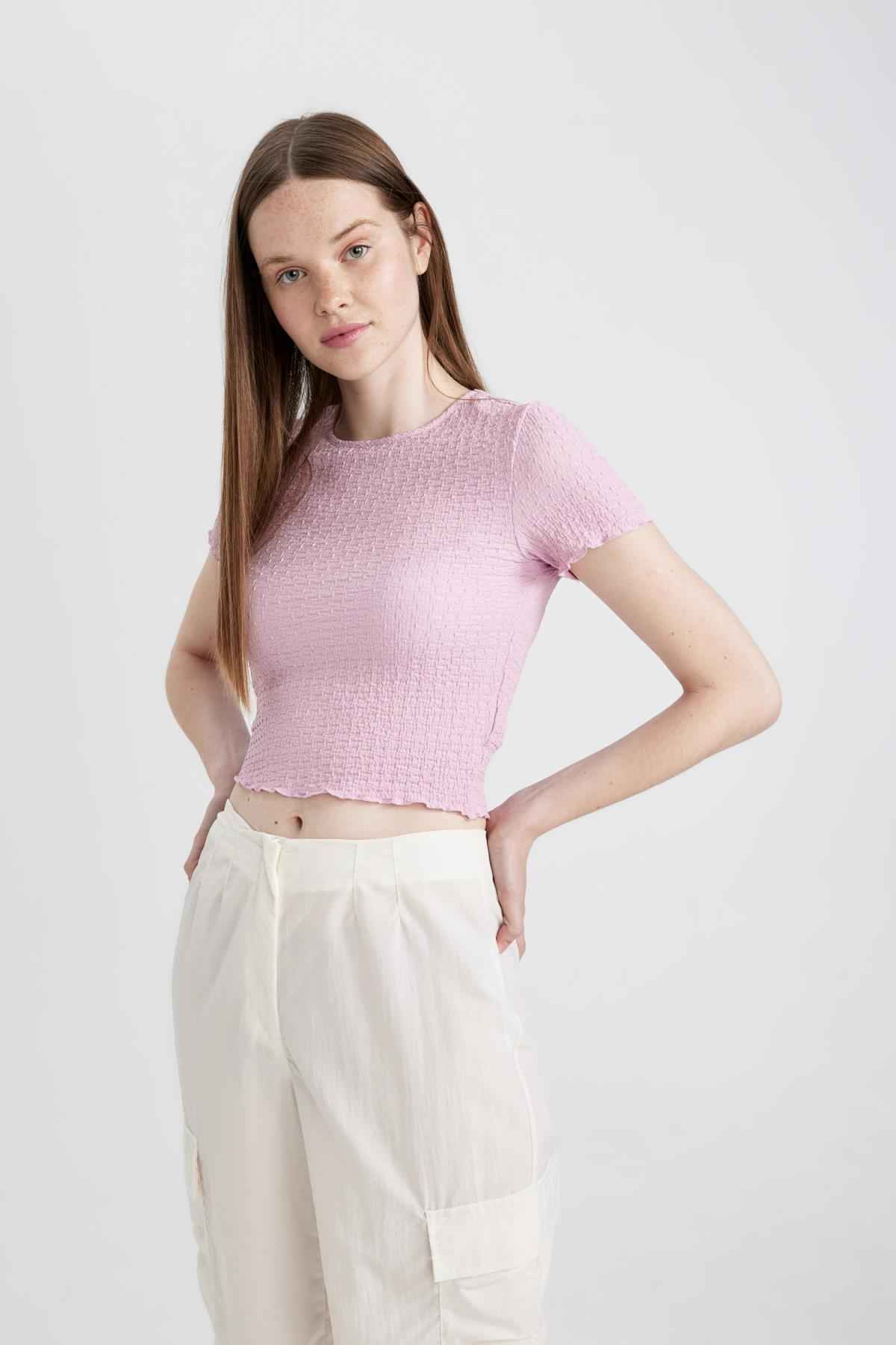 تیشرت آستین کوتاه یقه خدمه