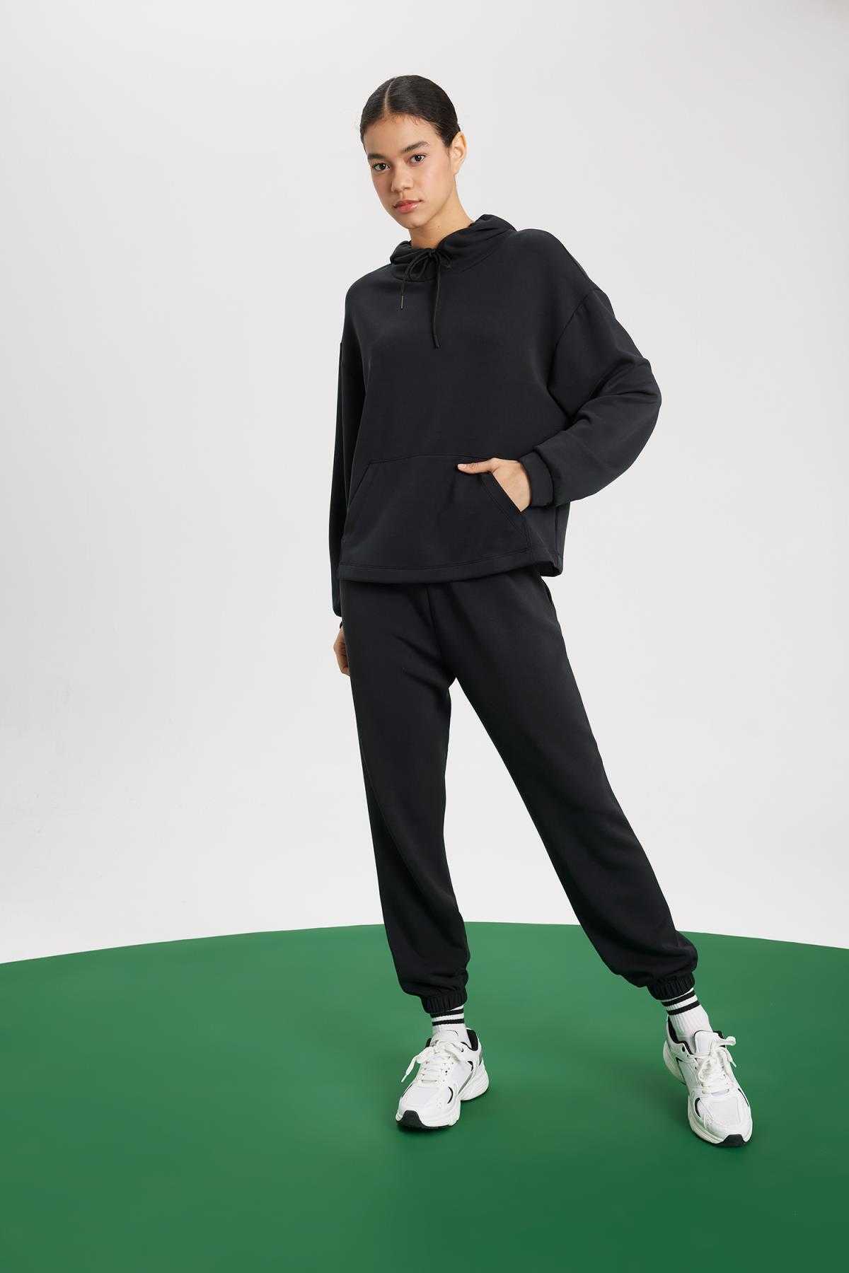 شلوار گرمکن دو جیبی ممتاز Fit Standard Fit B1794ax24sp