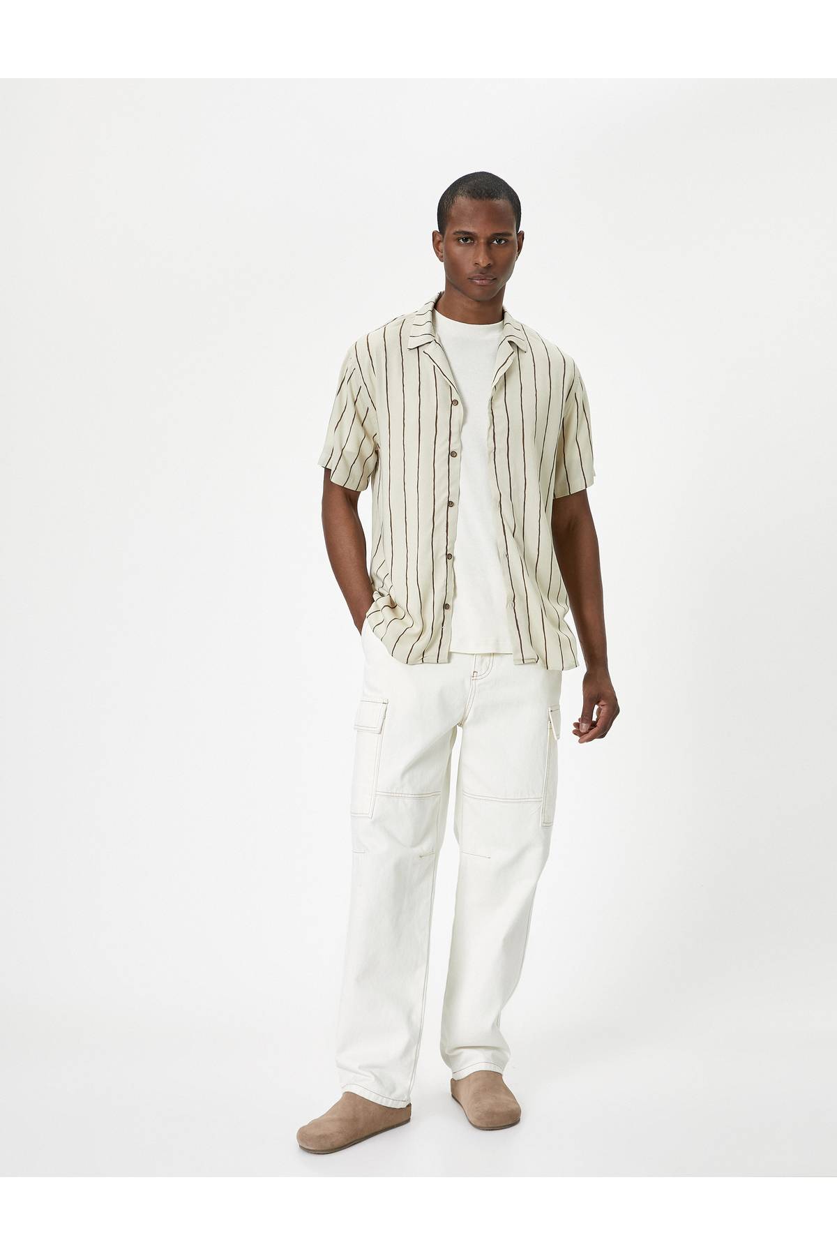 پیراهن تابستانی آستین کوتاه یقه رو به پایین دکمه دار