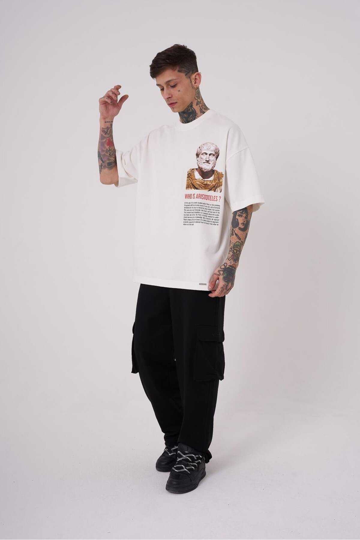 تیشرت مردانه اریستوتالس با چاپ بالا و سایز اکرو