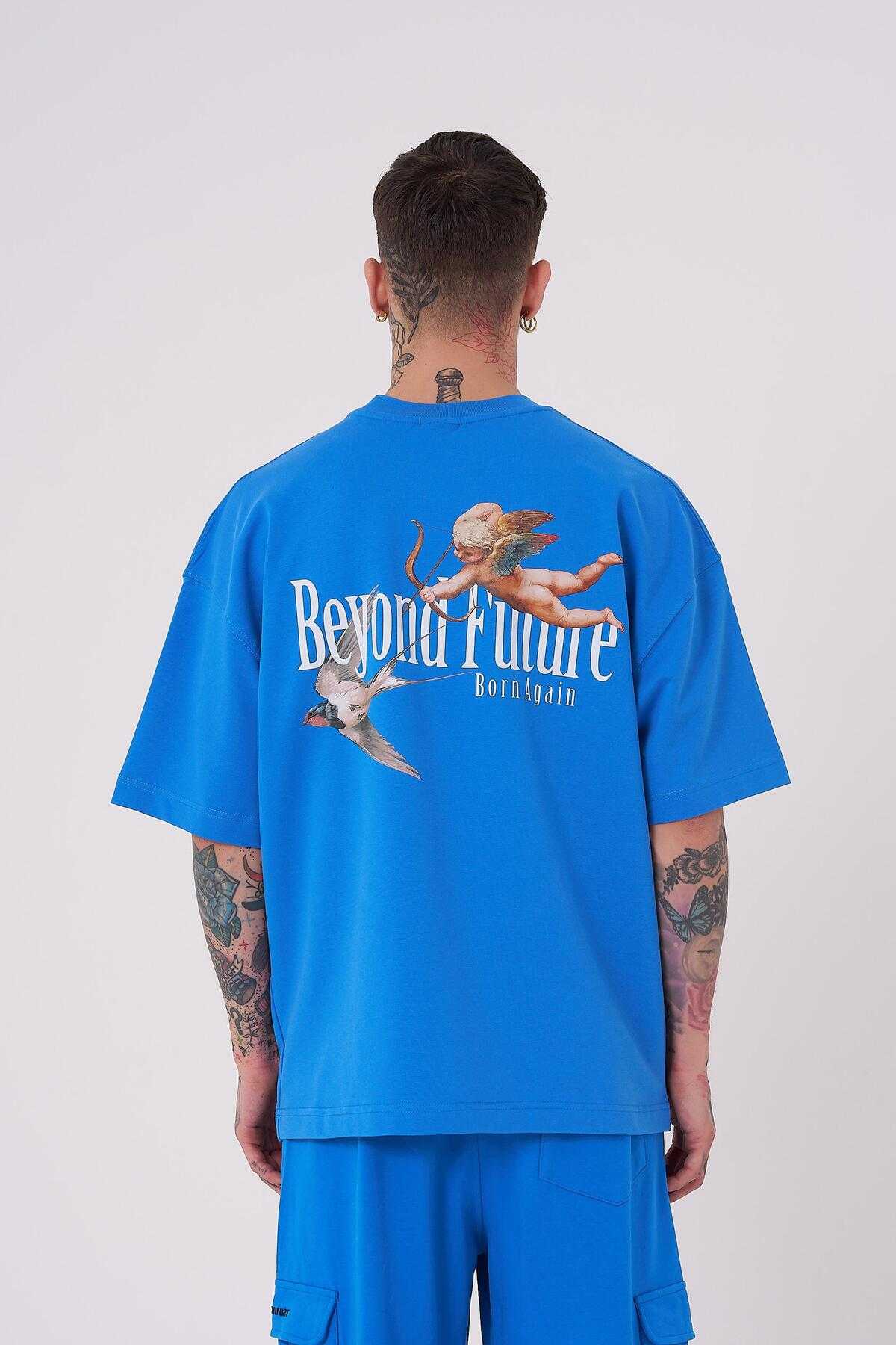 تیشرت مردانه خاکستری با چاپ فراتر از آینده