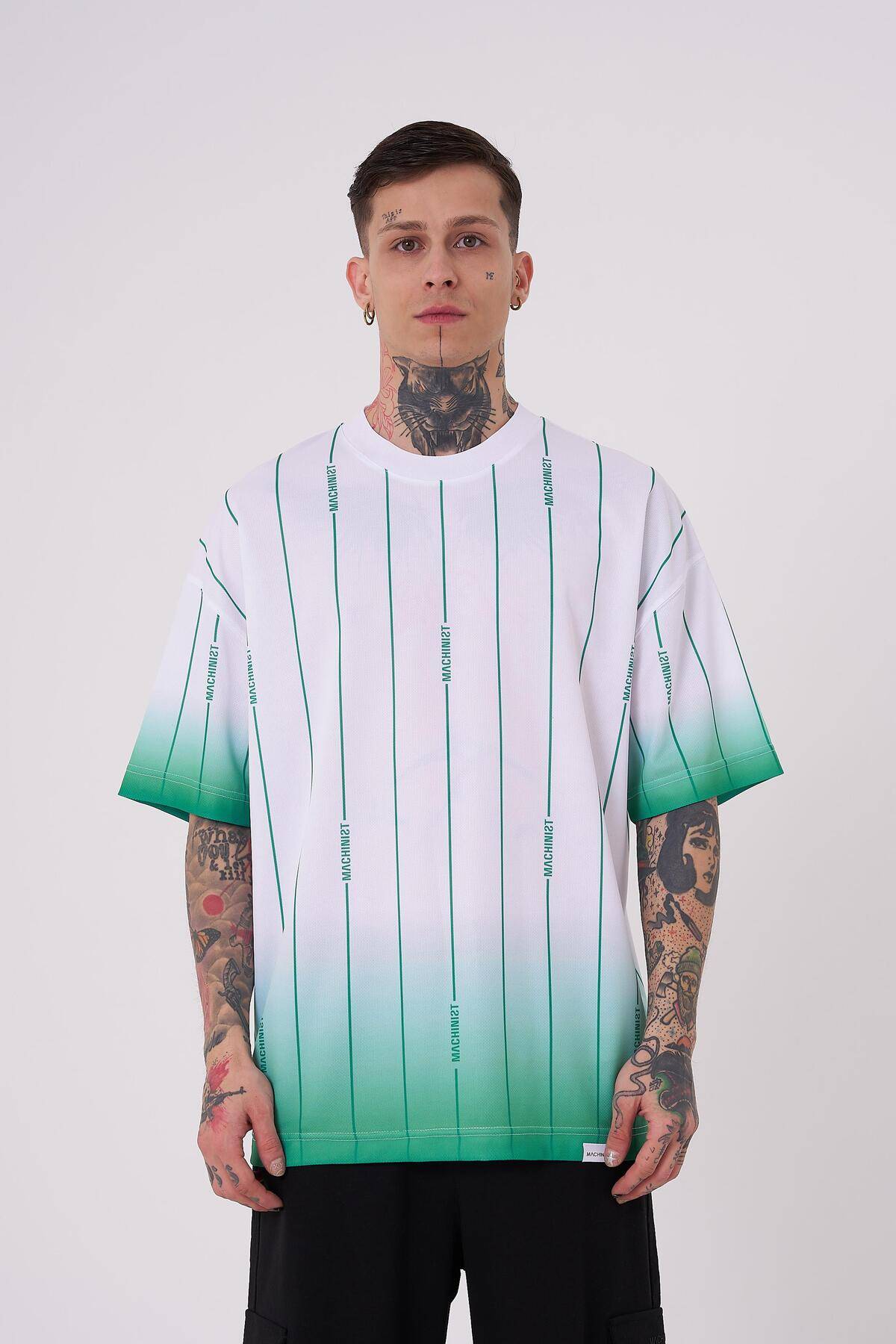 تیشرت مردانه راه راه ماشینی با چاپ سایز سفید روشن و سبز روشن