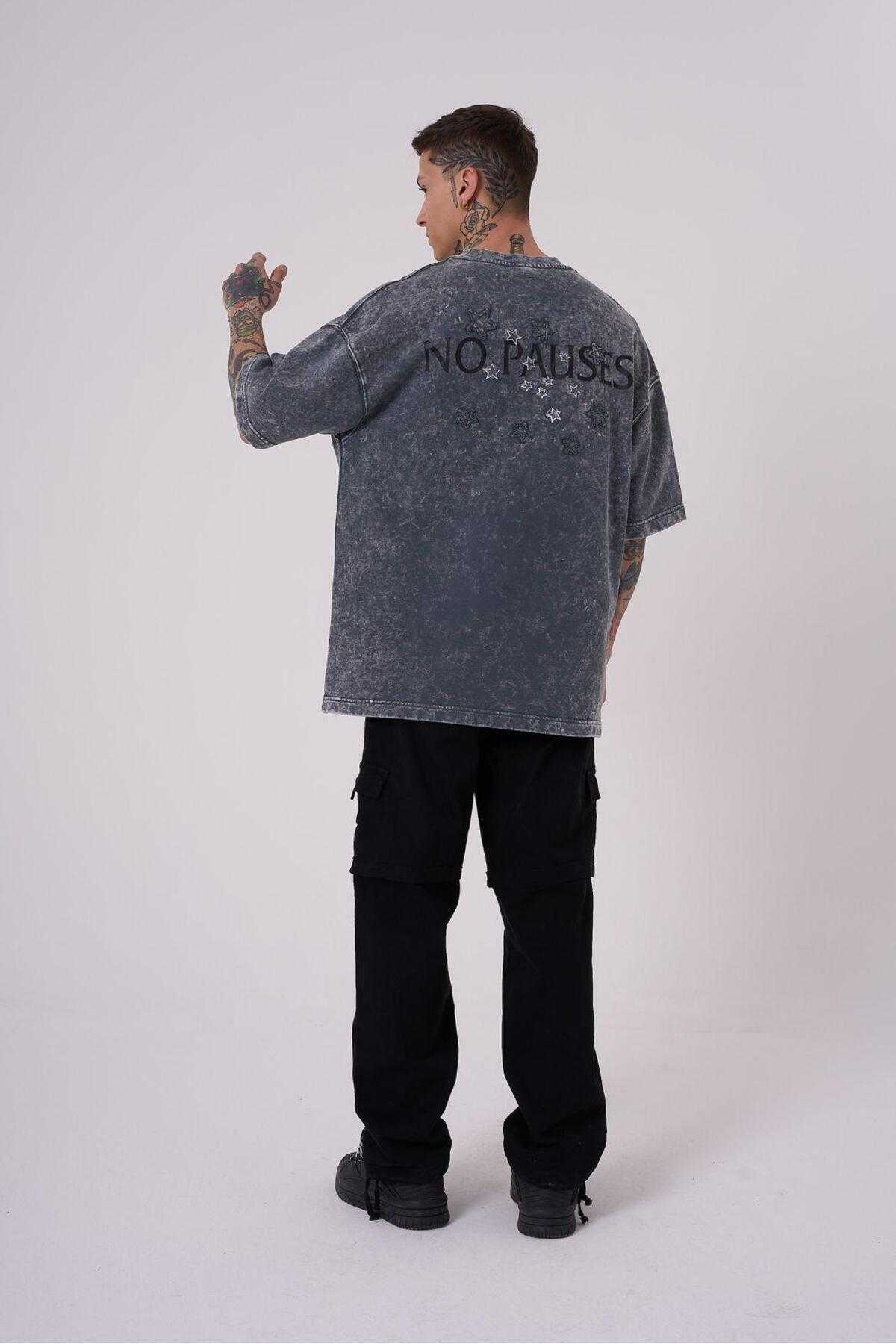 تیشرت مردانه بدون پووز چاپ شده با سایز بزرگ GHOST SPOTTED