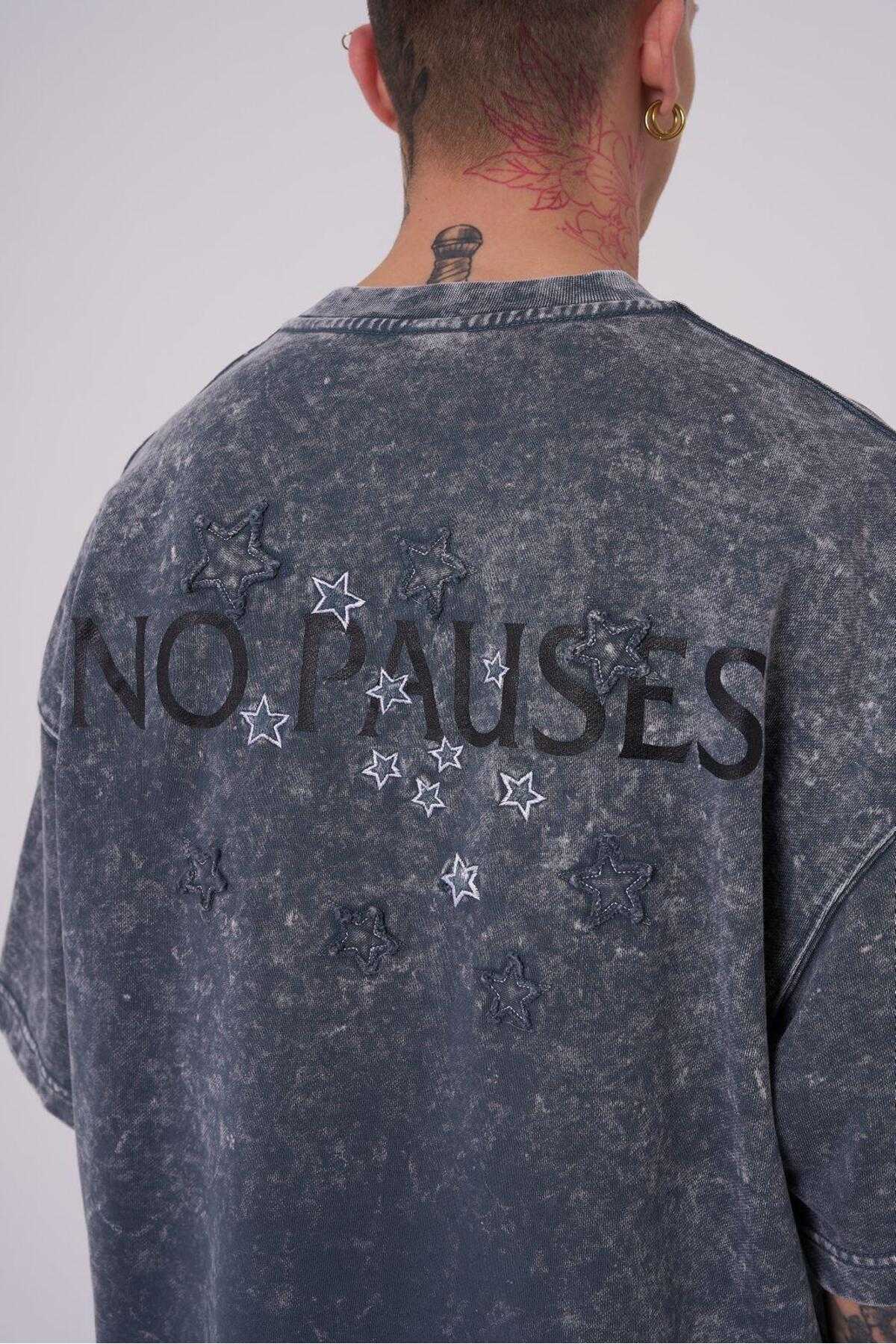 تیشرت مردانه بدون پووز چاپ شده با سایز بزرگ GHOST SPOTTED