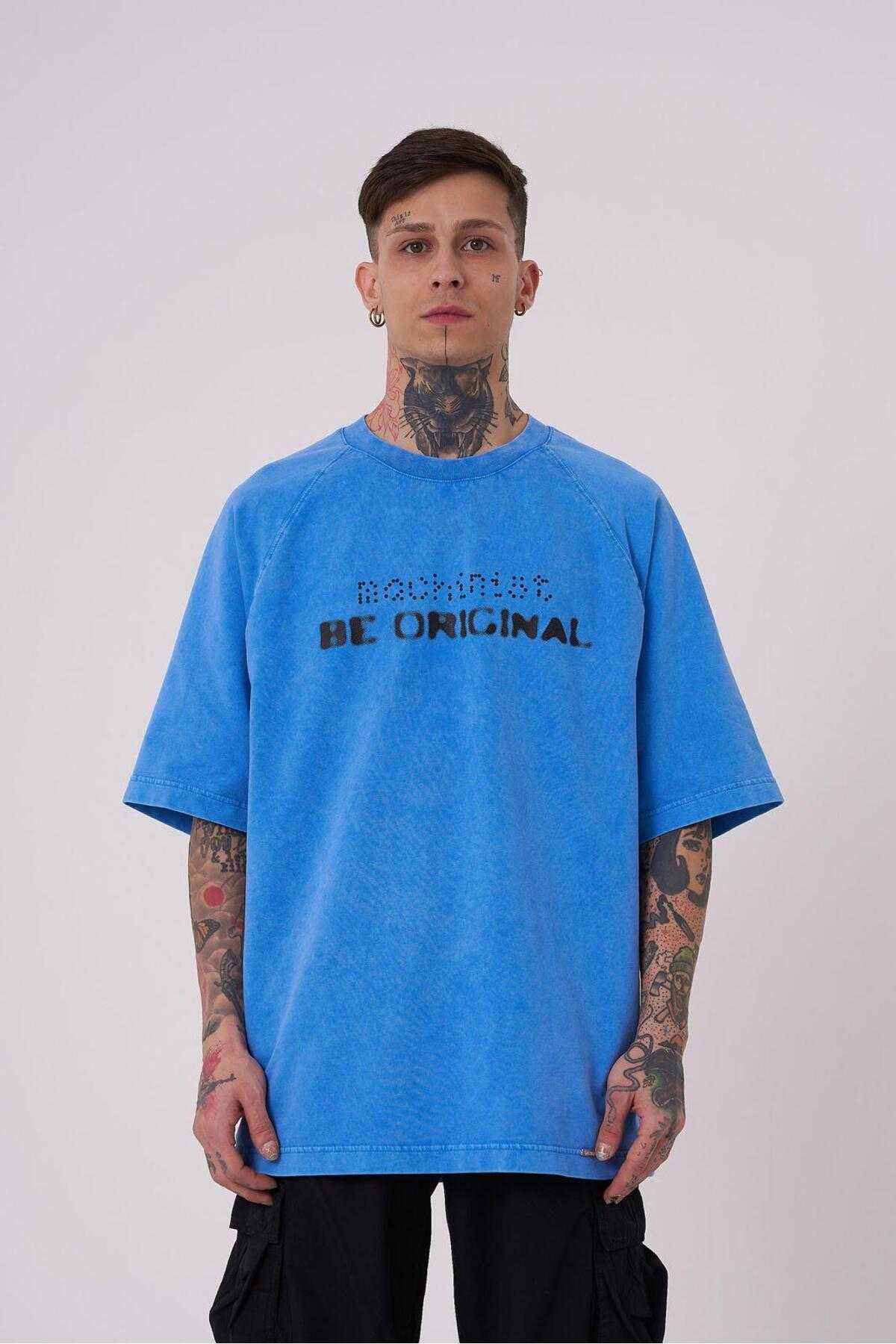 تیشرت مردانه بی اورجینال با چاپ شسته بزرگ سایز خالدار