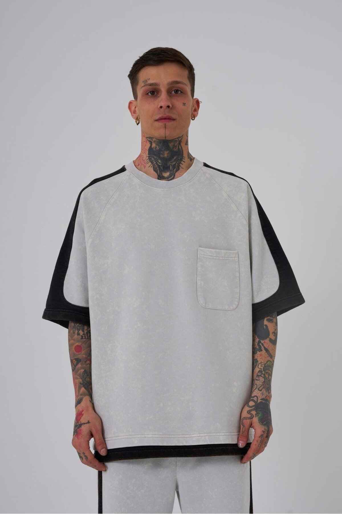 تیشرت مردانه خالدار خاکستری با کنتراست شسته شده