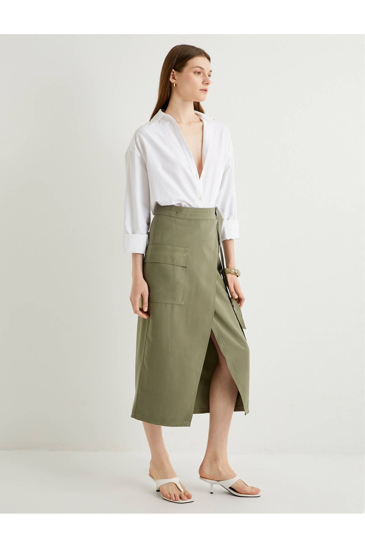 دامن باربری میدی با جزئیات جیبی، کمربند و شکاف