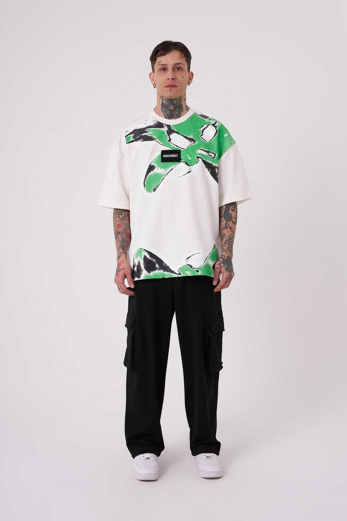 تیشرت مردانه بنفش با چاپ گل نیلوفر آبی سایز بزرگ