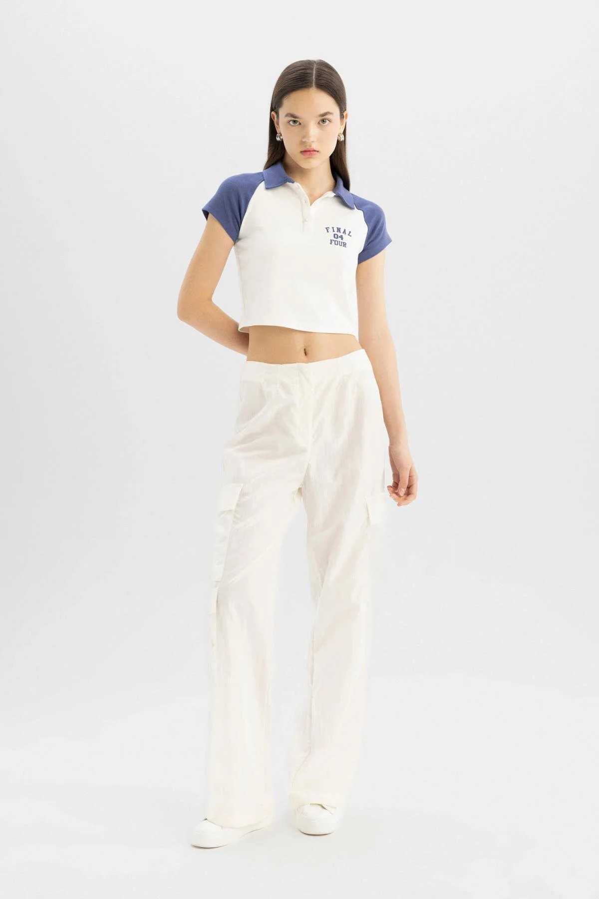 تیشرت آستین کوتاه طرح دار با شعار