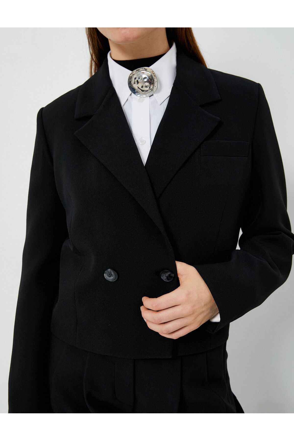 کت بلیزر دو سینه دکمه دار با جیب