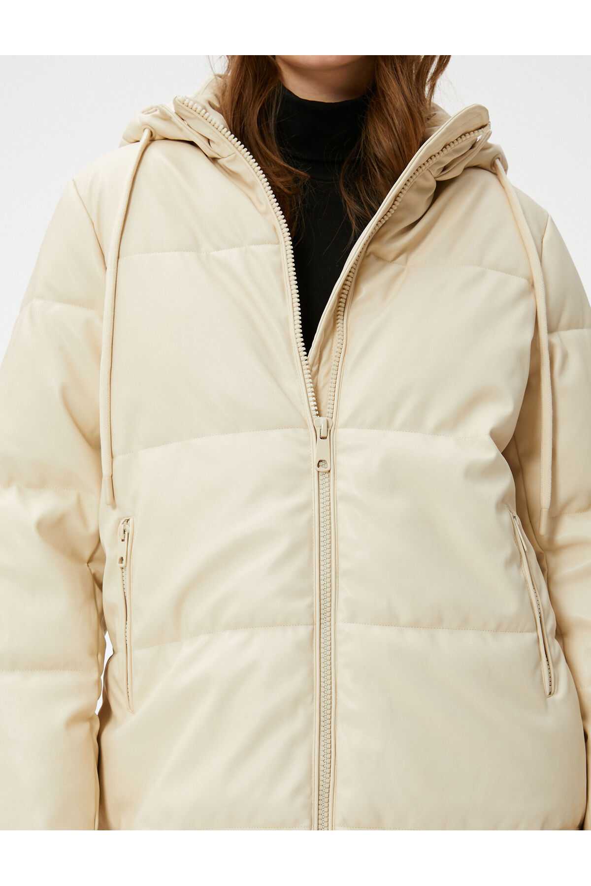 ژاکت پفی قد میدی جیبی کلاهدار