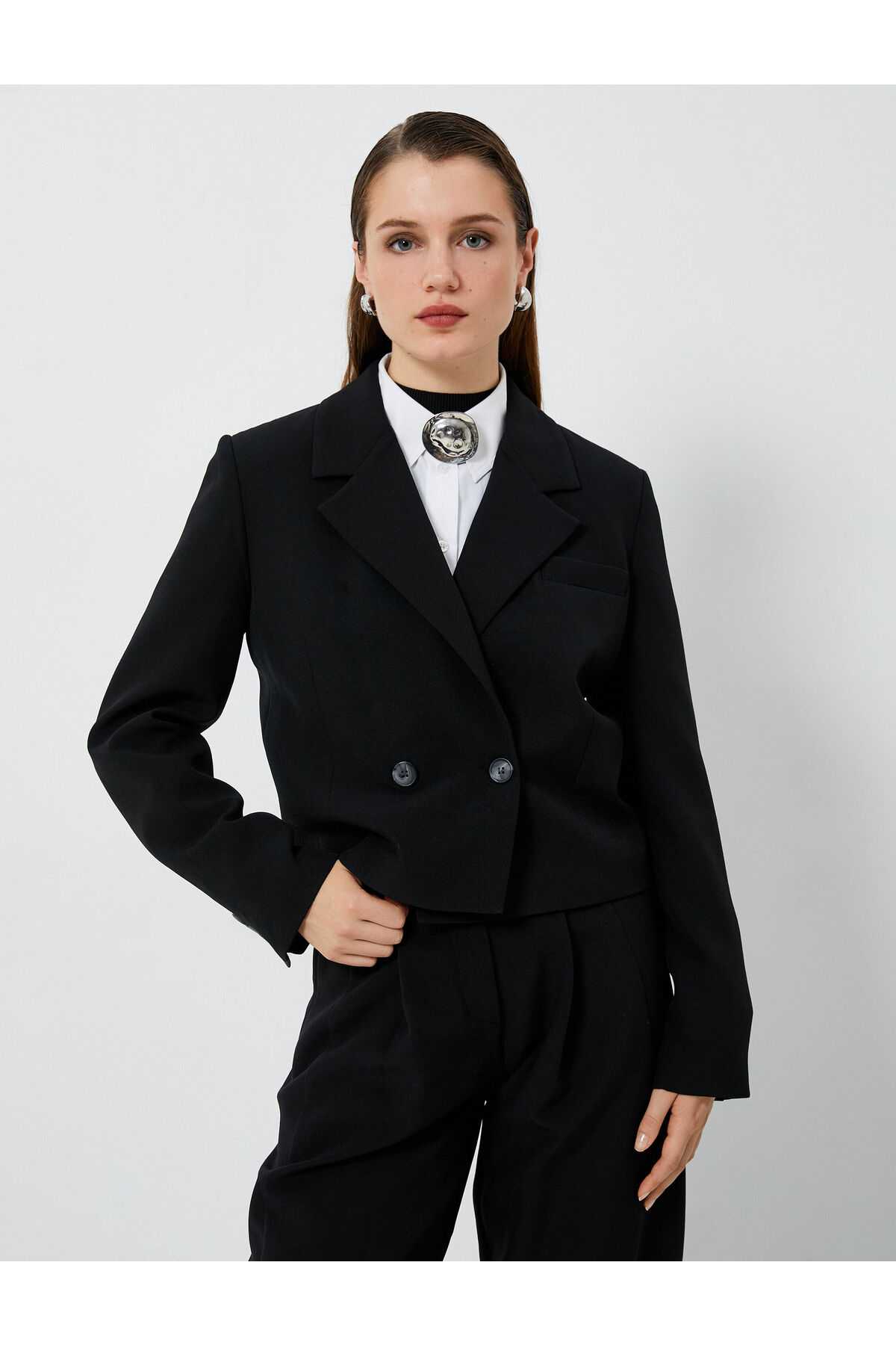 کت بلیزر دو سینه دکمه دار با جیب