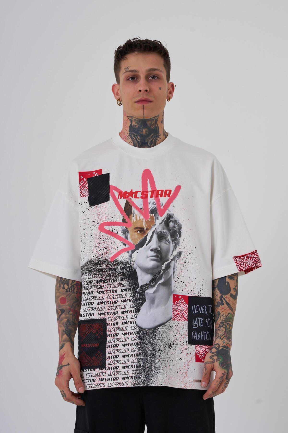 تیشرت اکرو سایز چاپ شده با مجسمه مک استار مردانه