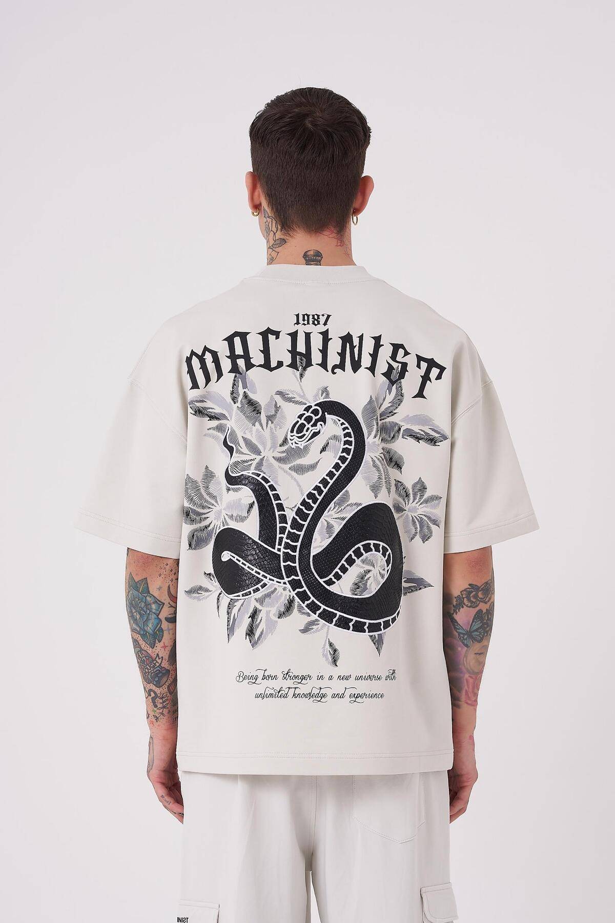 تیشرت اکرو سایز اُورسایز چاپ مار مردانه