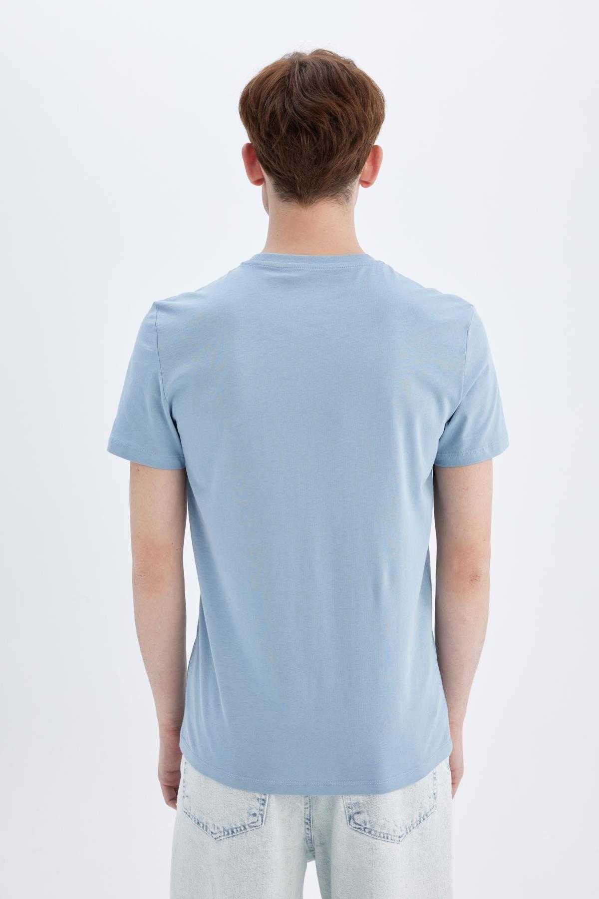 تیشرت آستین کوتاه یقه اسلیم فیت