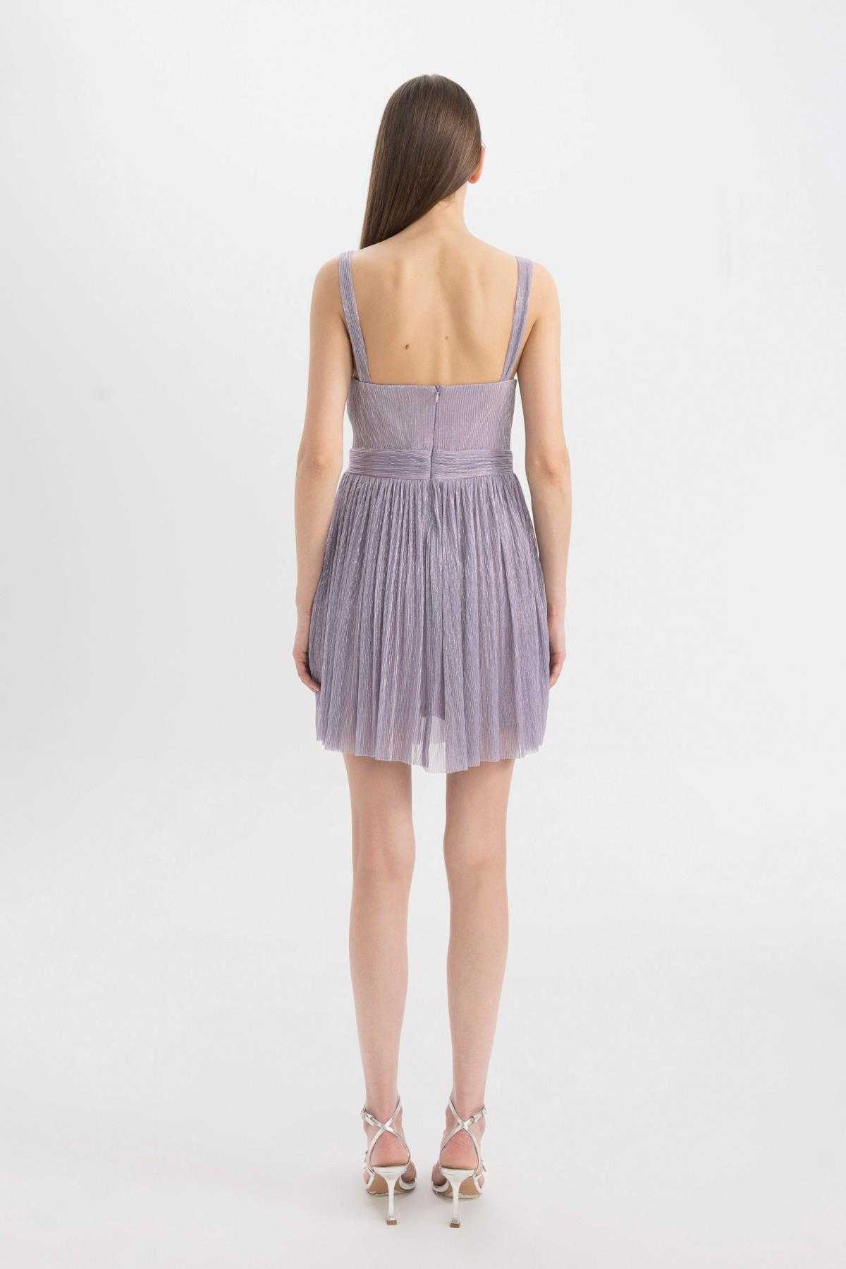 لباس کوتاه پارچه ای یقه براق