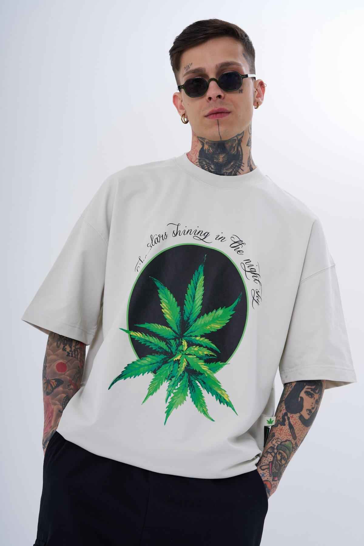 تیشرت مردانه بنفش با چاپ گیاهی