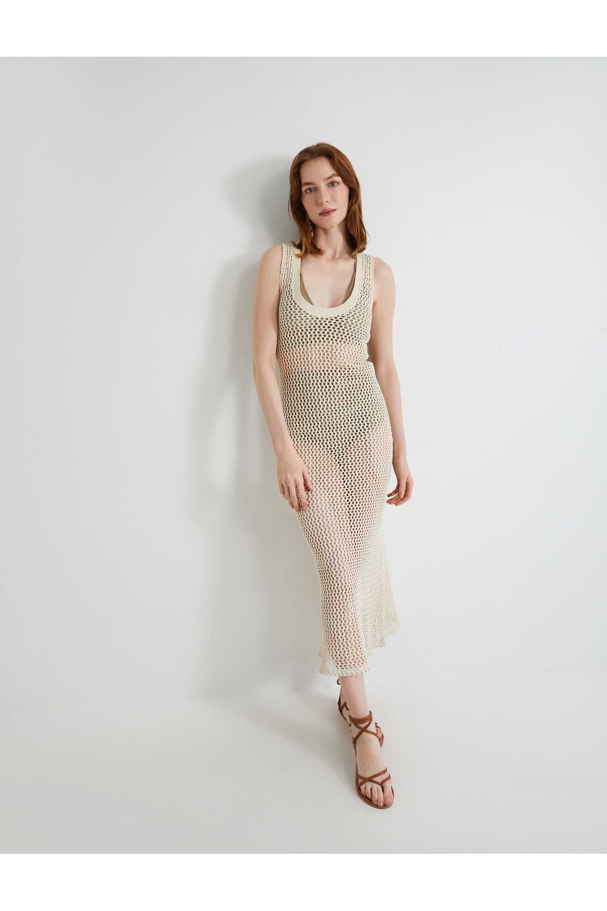 بند های ضخیم یقه V-لباس میدی روباز