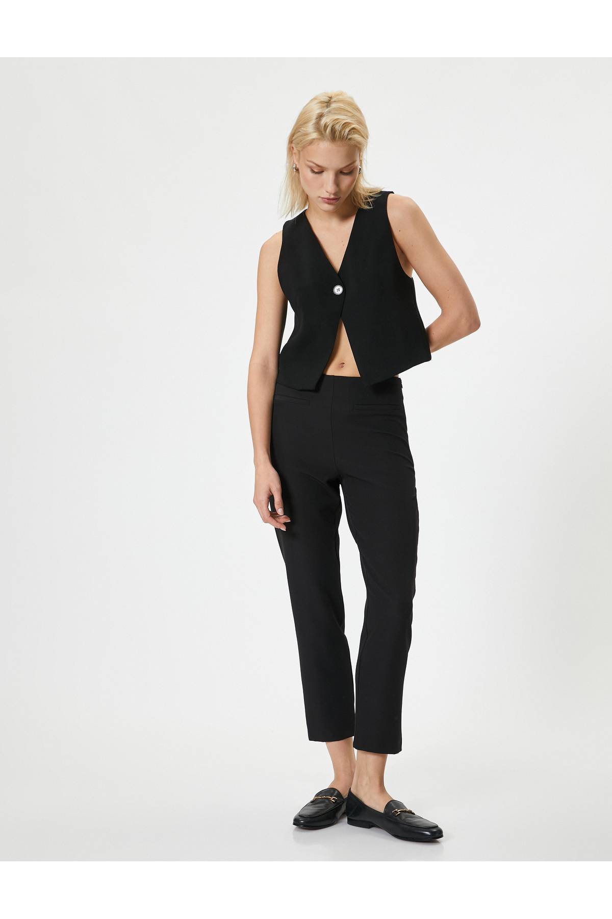 شلوار پارچه ای سیگاری دور کمر باریک پارچه کرپ