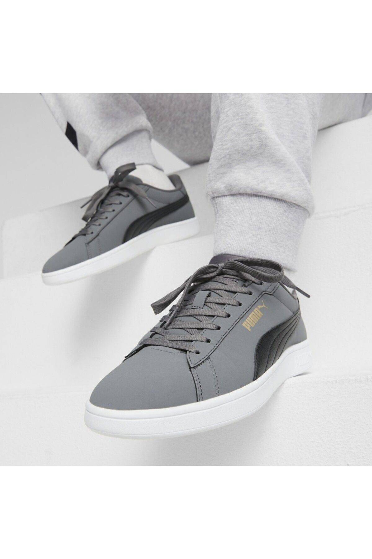 Smash 3.0 Buck Unisex Grey Sneaker