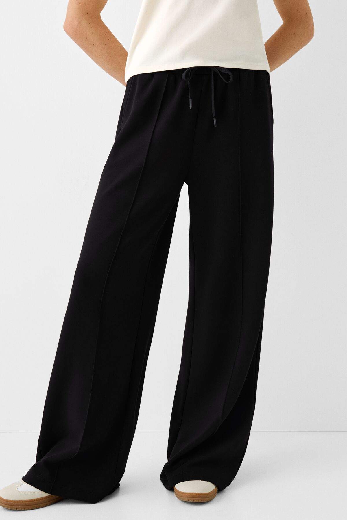 wide-leg-trousers