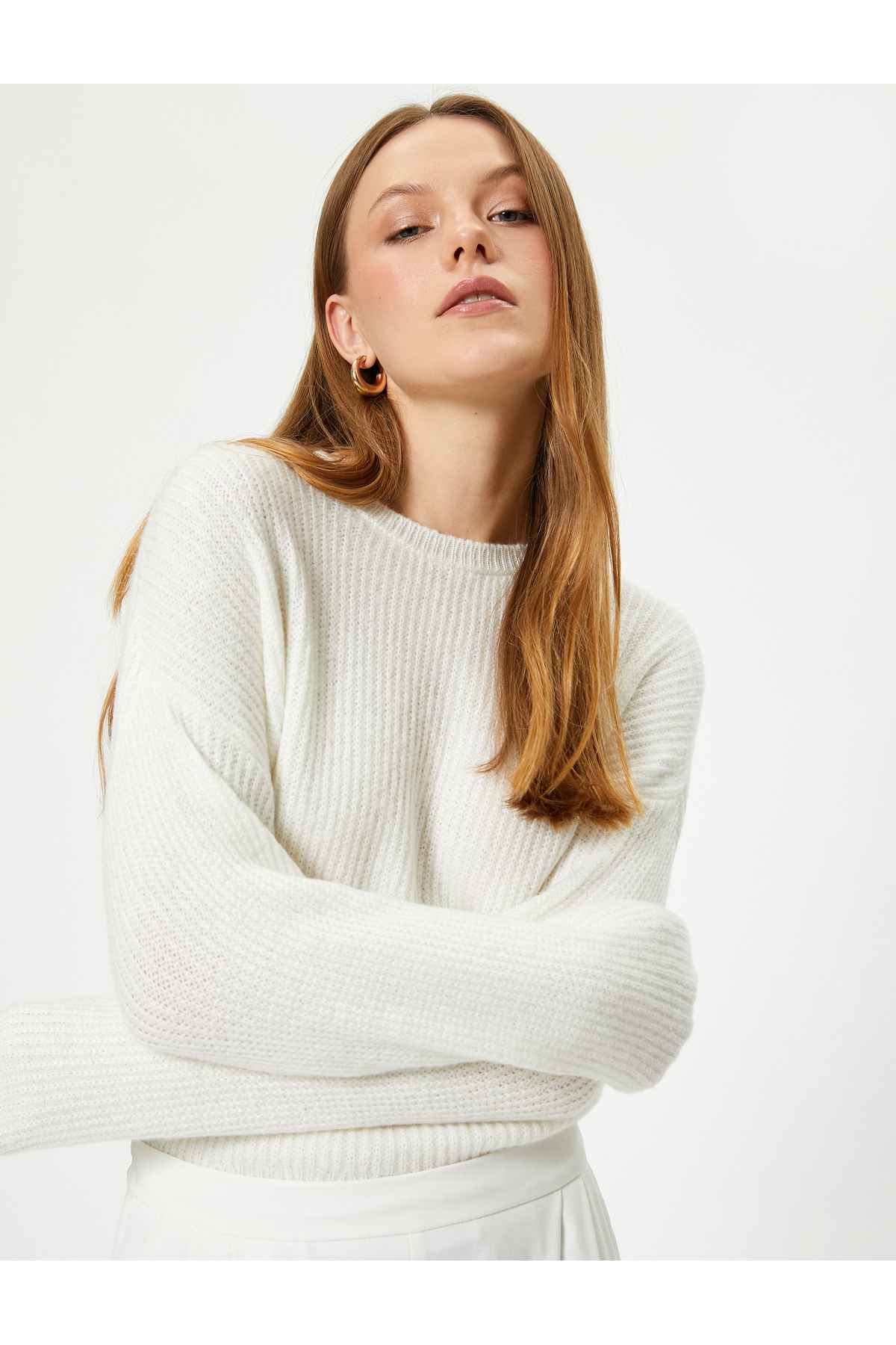 یقه آستین بلند ژاکت بافتنی پایه