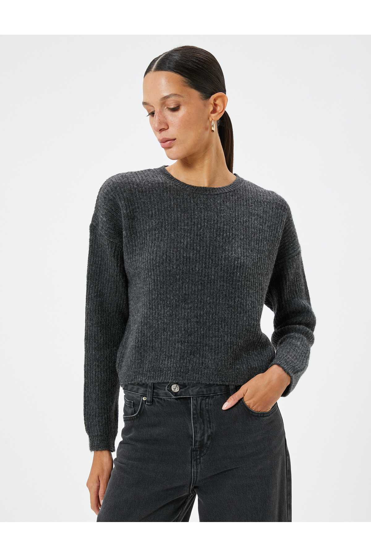 یقه آستین بلند ژاکت بافتنی پایه