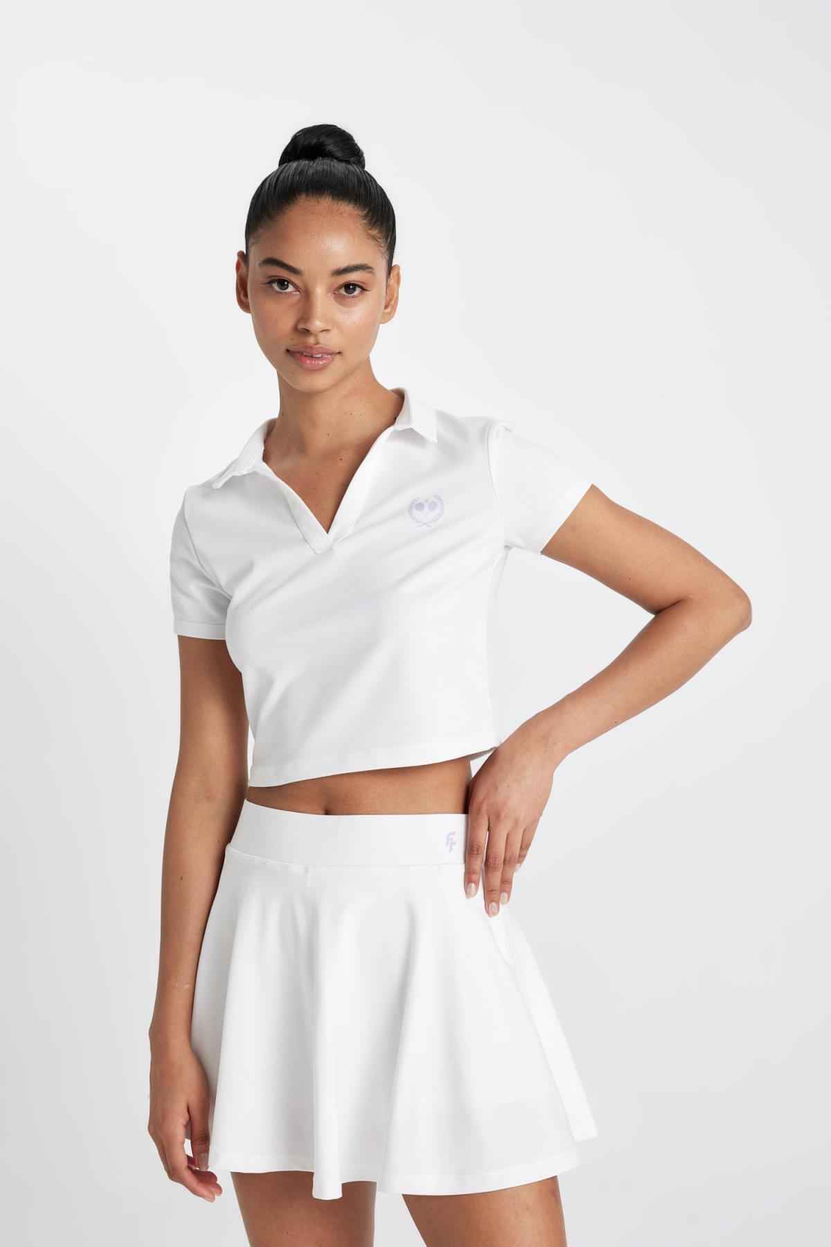 تیشرت آستین کوتاه یقه ورزشکار با تناسب استاندارد DeFactoFit