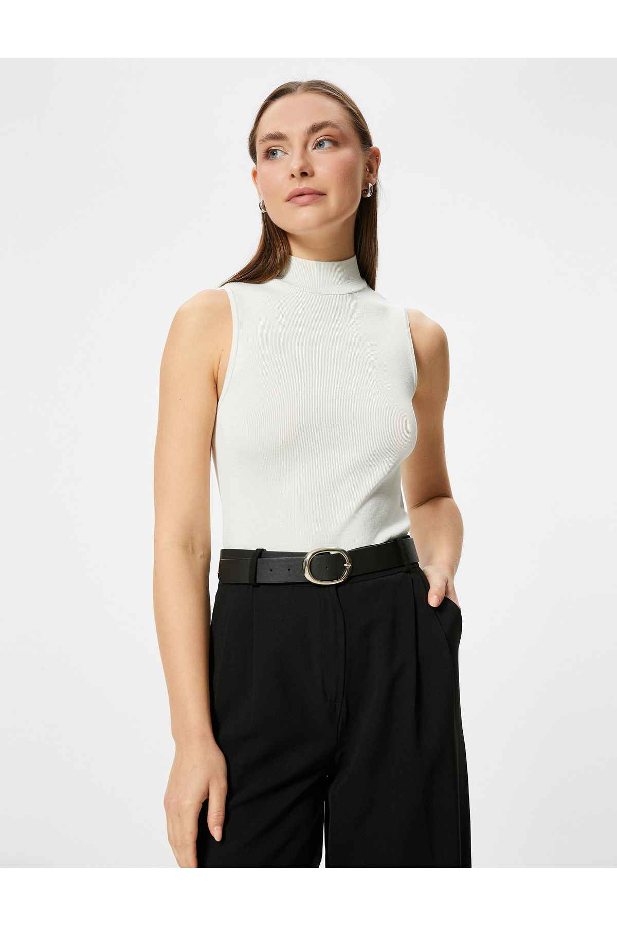 لباس بافتنی یقه اسکی پایه بدون آستین