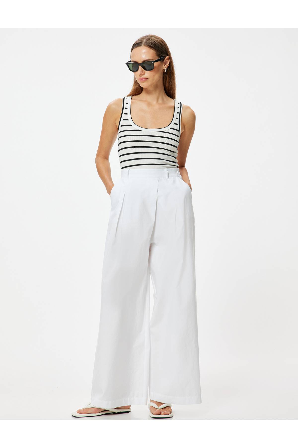 شلوار گشاد چتر نجات پارچه ای جیب چین دار جزئیات