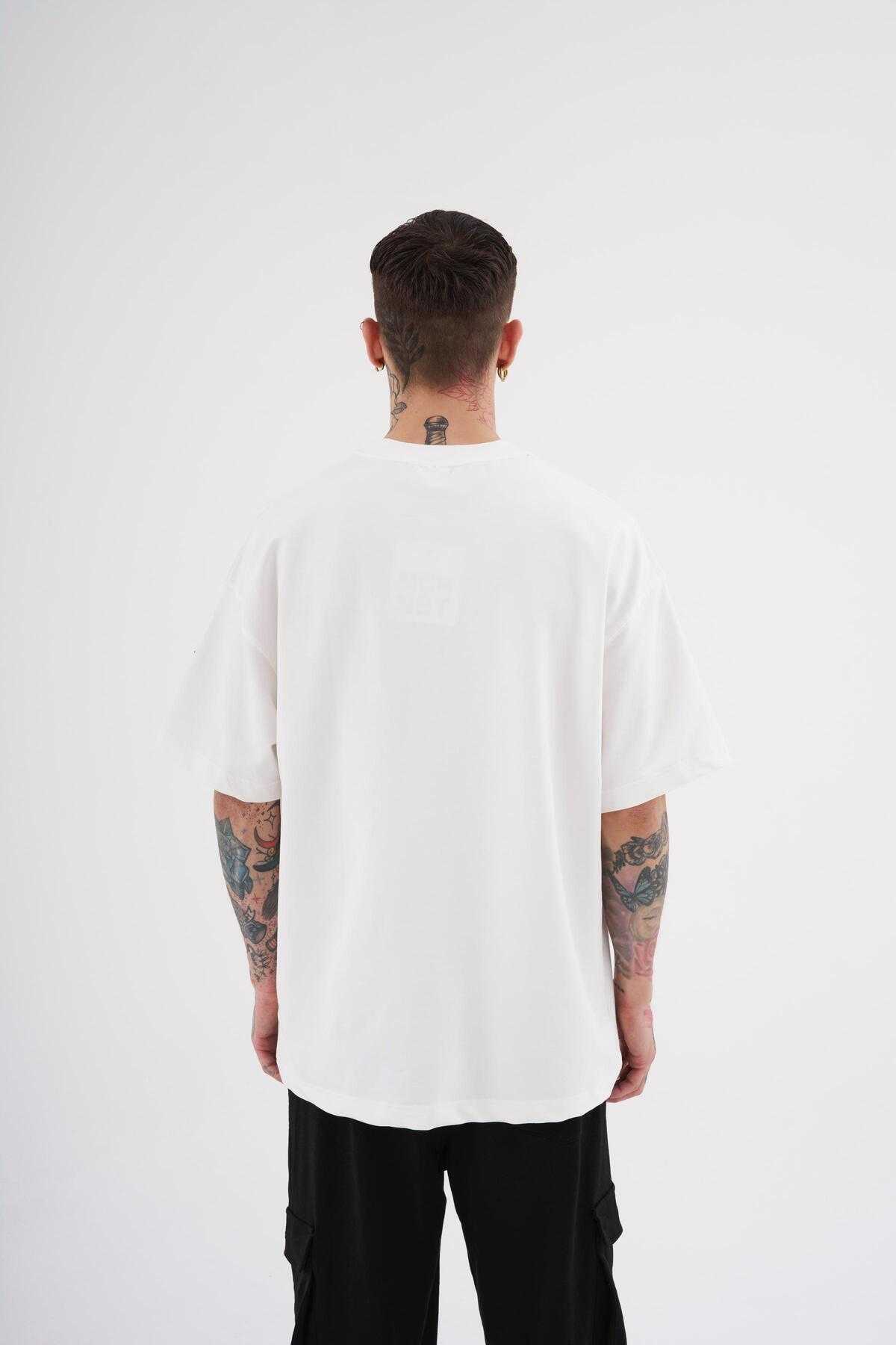 تیشرت مردانه اکرو سایز وصله دار چاپ شده