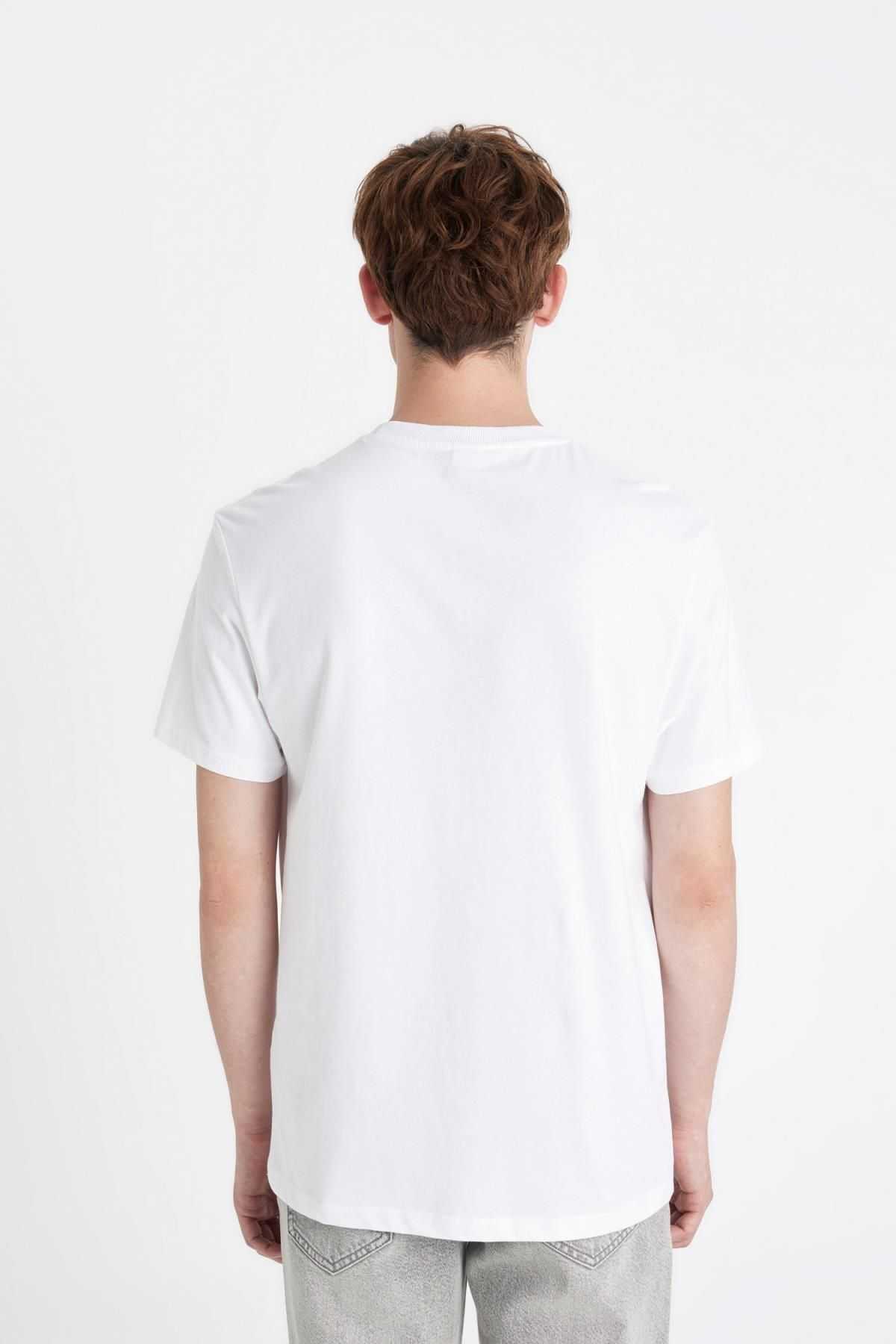 تیشرت آستین کوتاه یقه پرینت معمولی