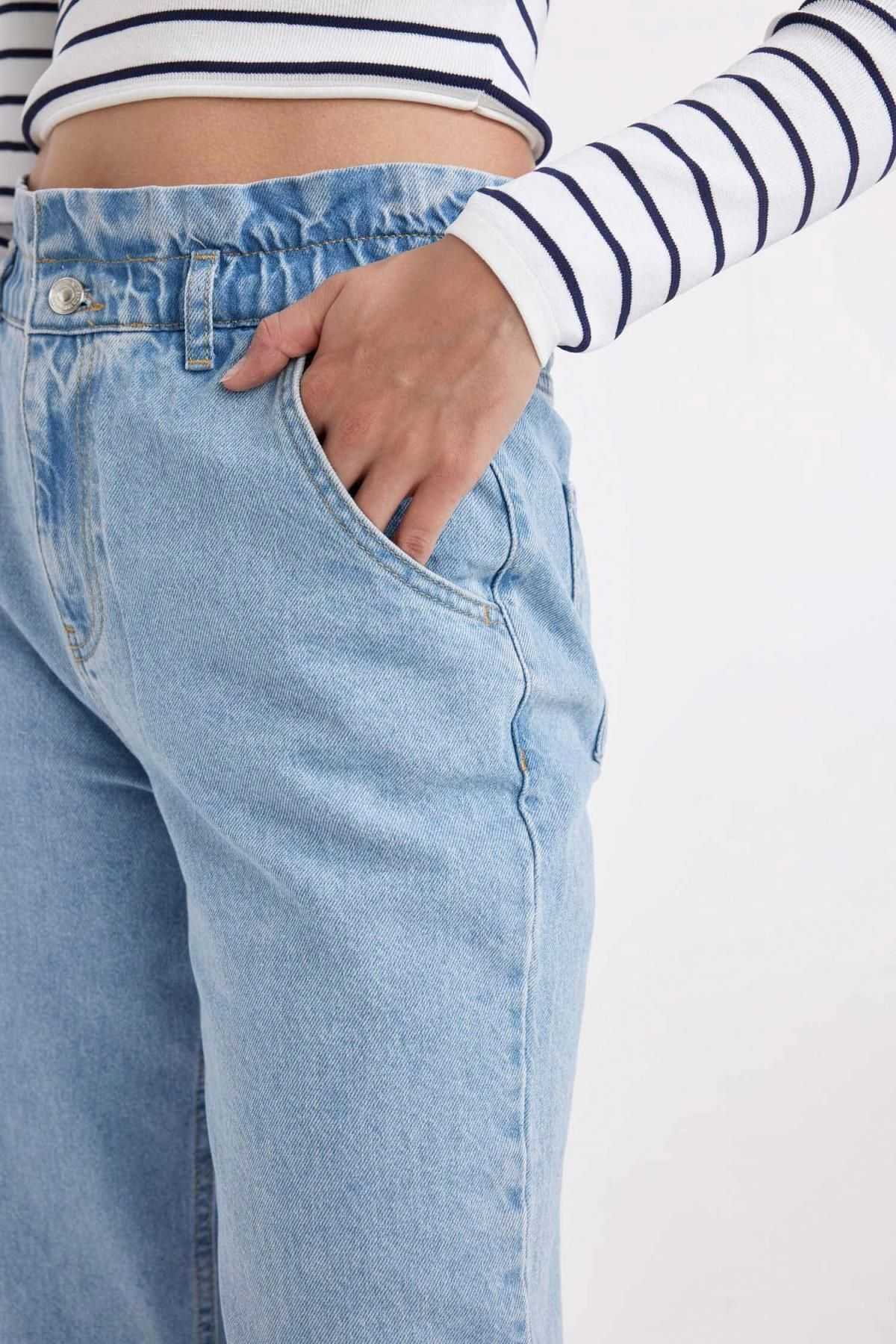 کیسه کاغذی با کمر بلند شلوار جین شسته