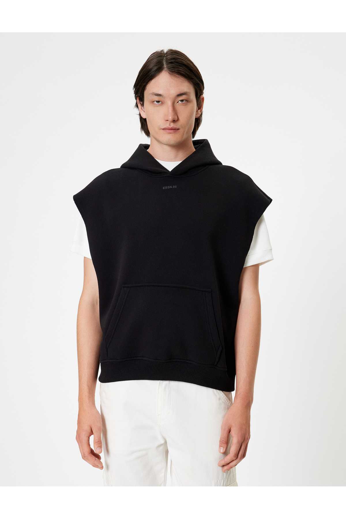 سویشرت بدون آستین سرپوش دار با جیب کانگورویی نخی